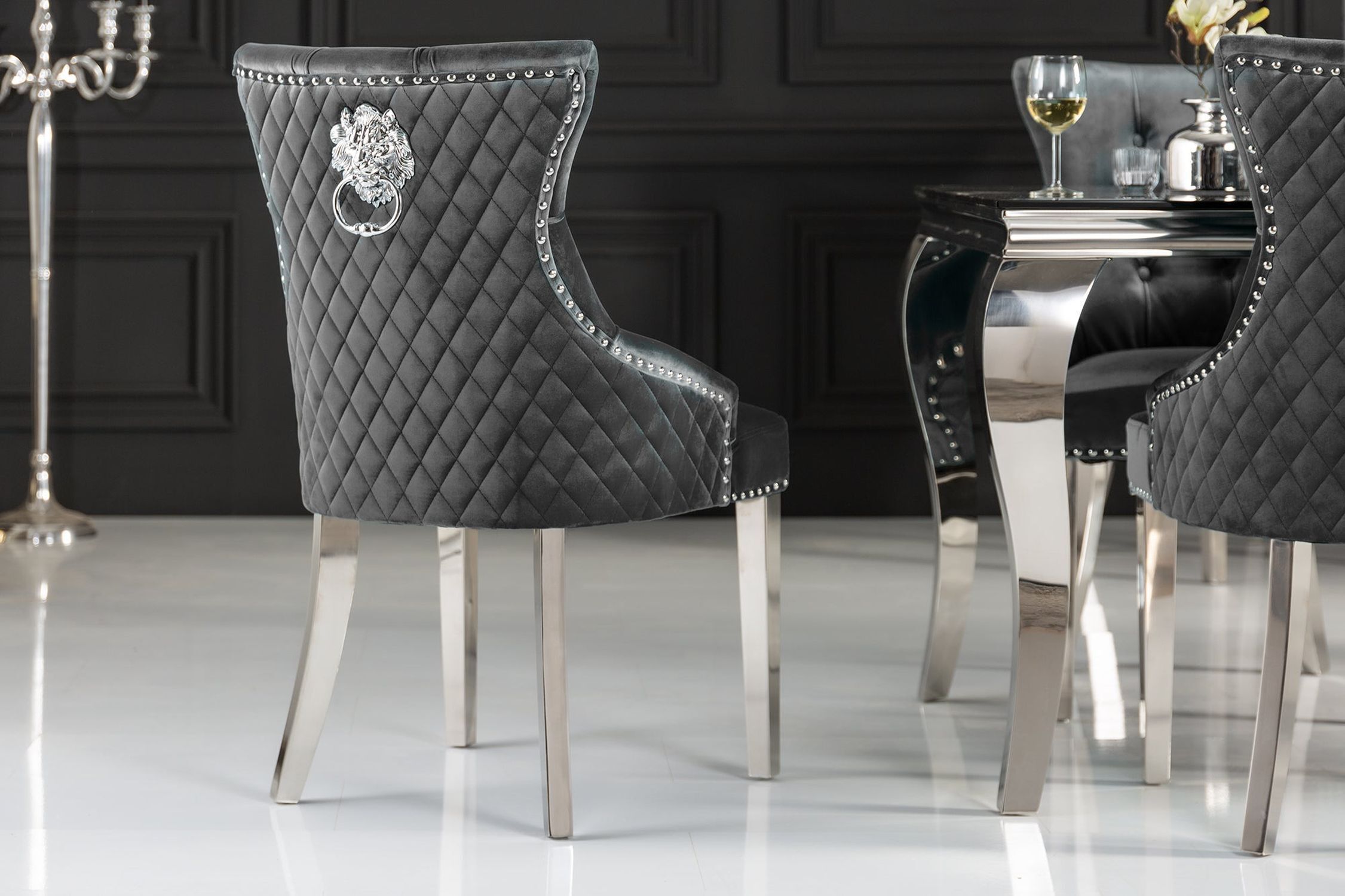 Chaise de salle à manger Gris Argent en velours Acier inoxydable Chesterfield Innenarchitektur, Mobiliar, Stuhl, Esstisch, Tisch