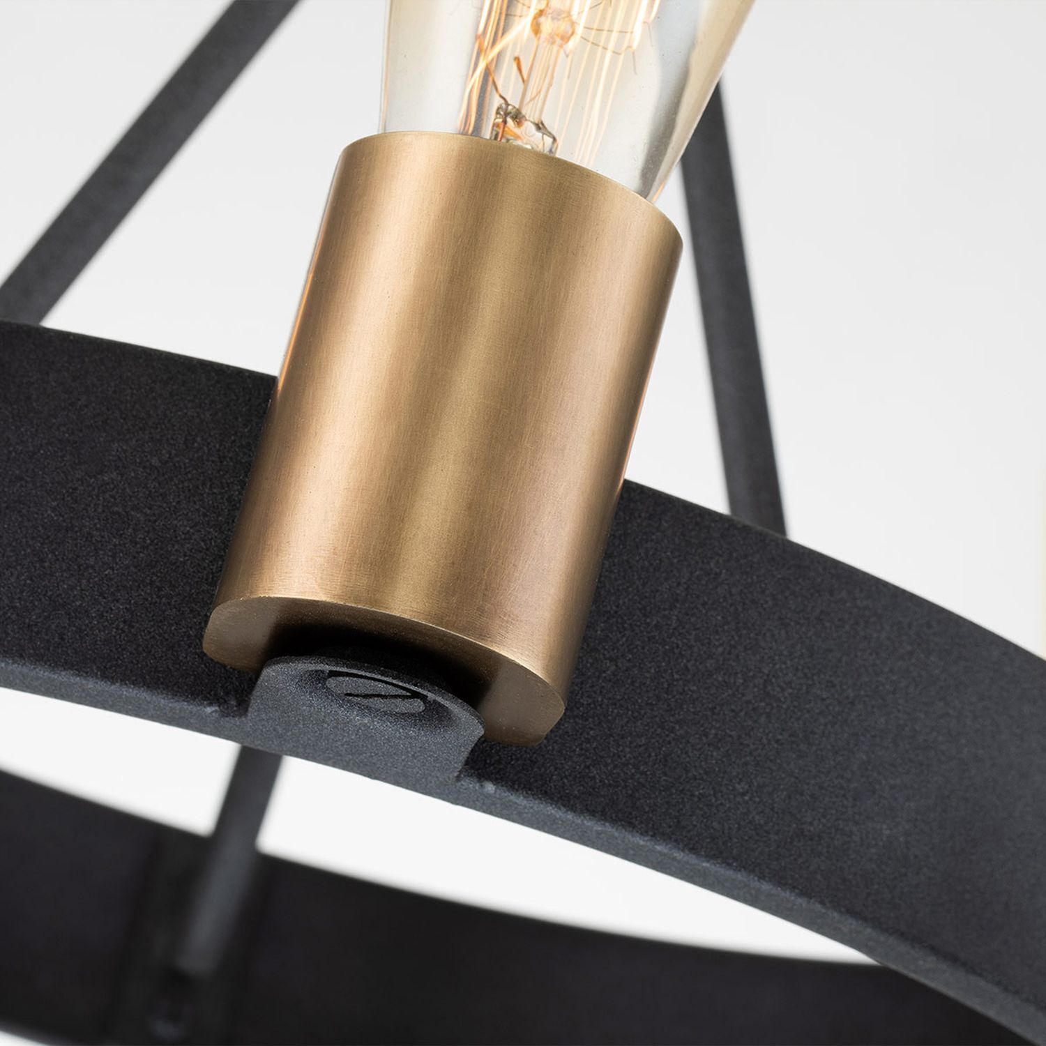 Lustre rond D : 42,2 cm H : max. 117,5 cm Métal 3x E27 Licht