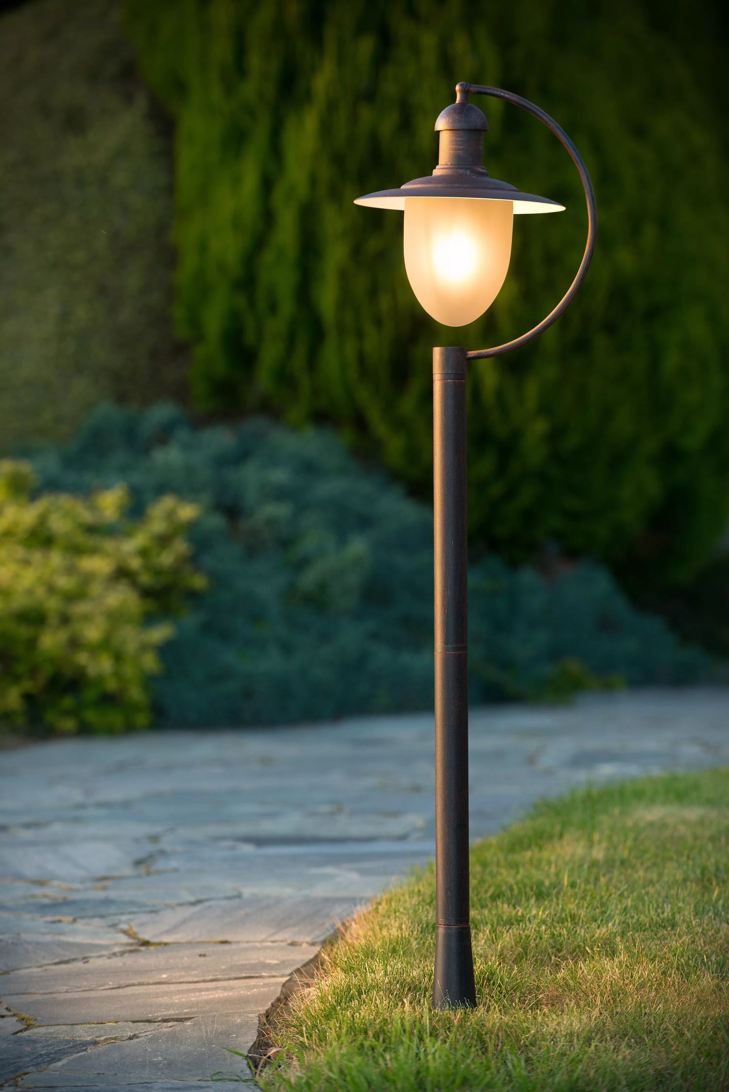 Lampe, Laternenpfahl