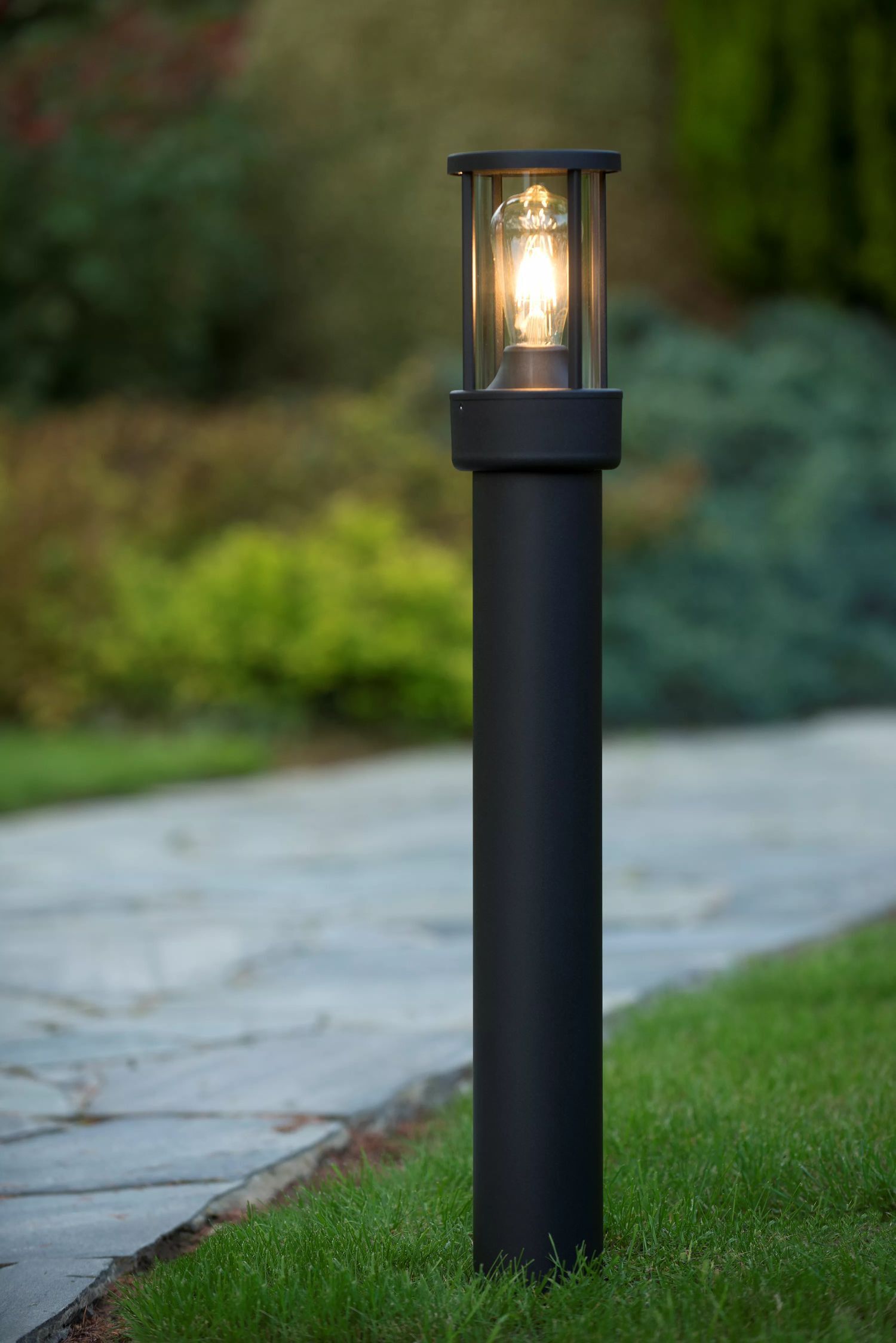 Laternenpfahl, Lampe