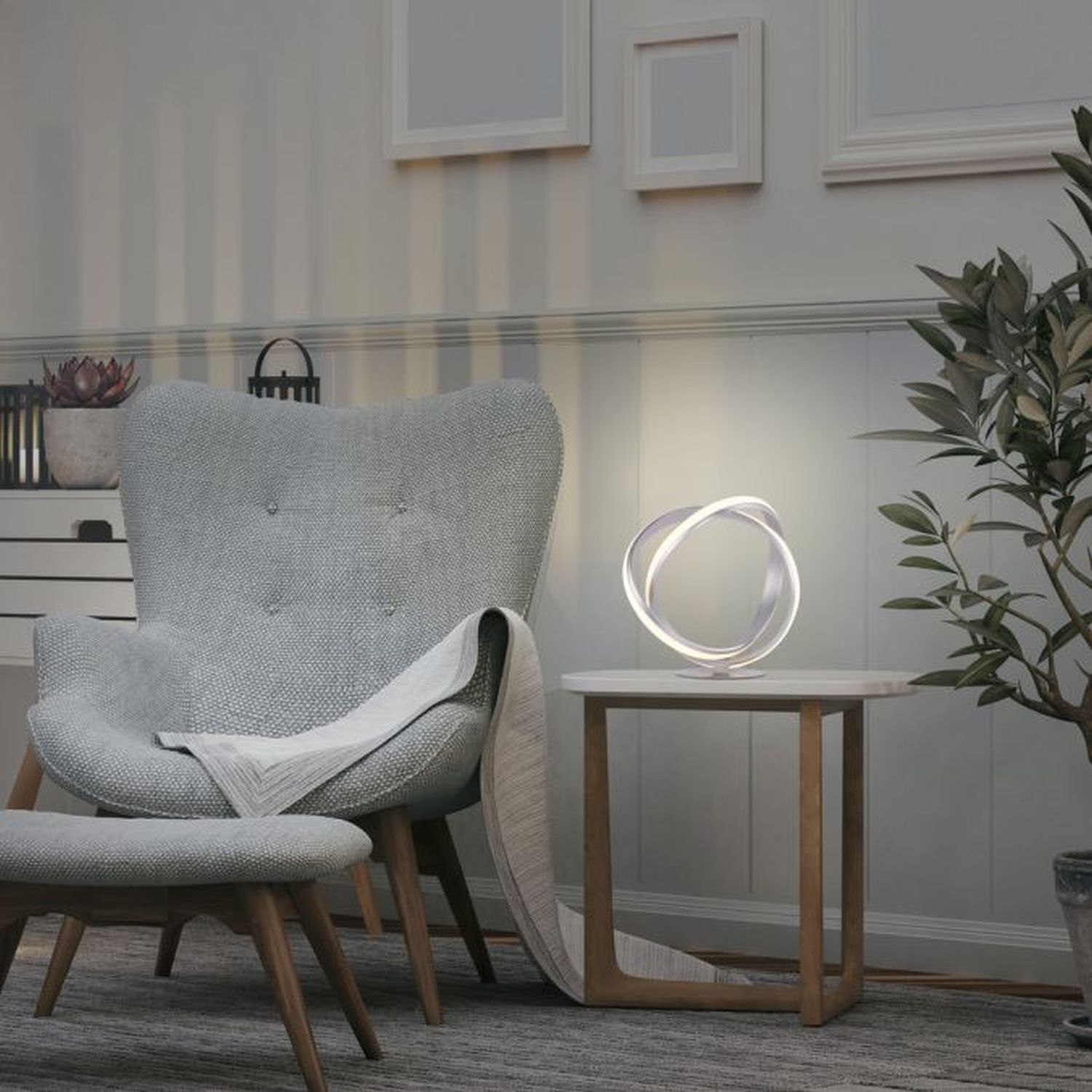 Lampe de table LED courbe en métal argenté à intensité variable Innenarchitektur, Mobiliar, Tabelle, Stuhl, Inneneinrichtung