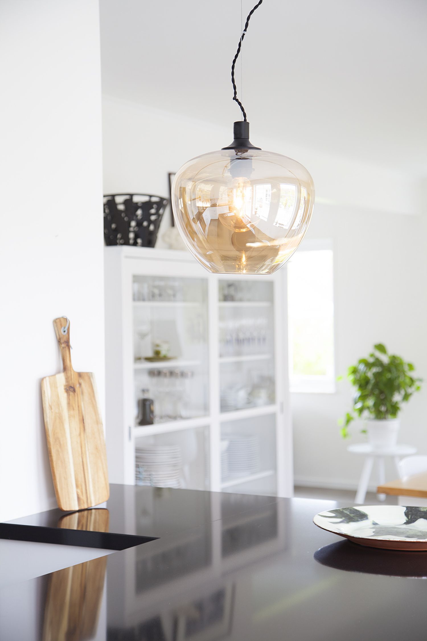 Suspension verre fumé 28 cm de large E27 dans l'ambre Lampe, Innenarchitektur, Leuchte, Tischplatte, Cricket-Schläger