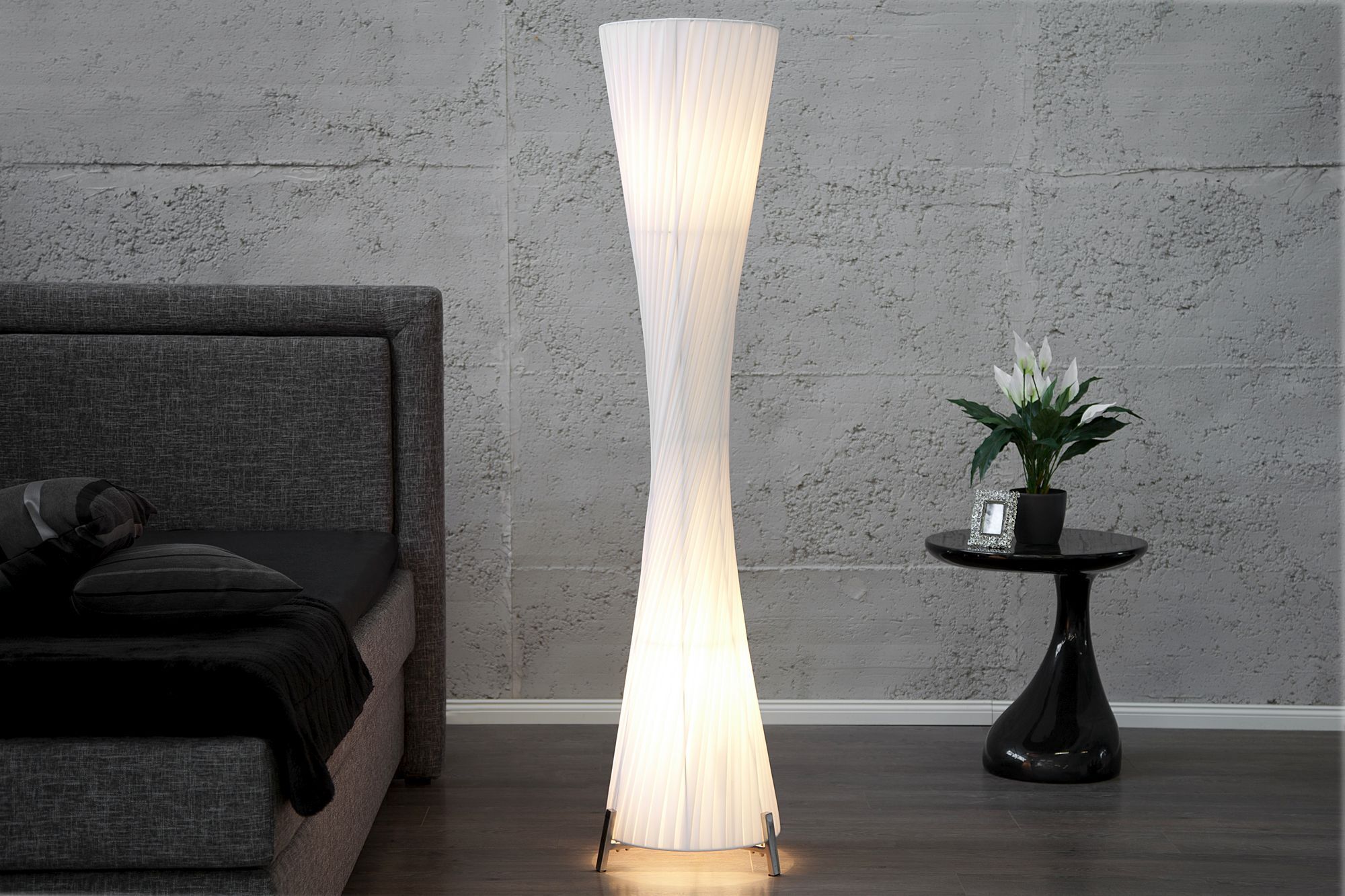 Lampe, Pflanze, Stehlampe, Couch, Mobiliar