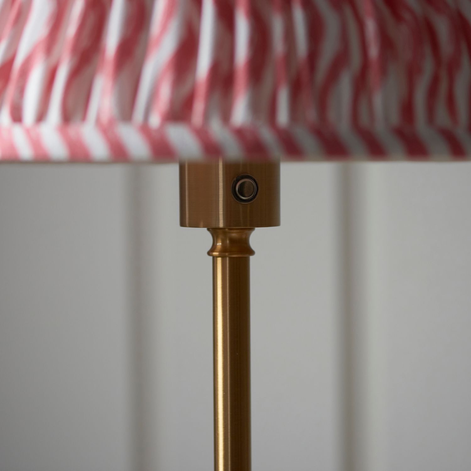 Lampadaire LED Touch Dimmer Batterie sans fil 140 cm