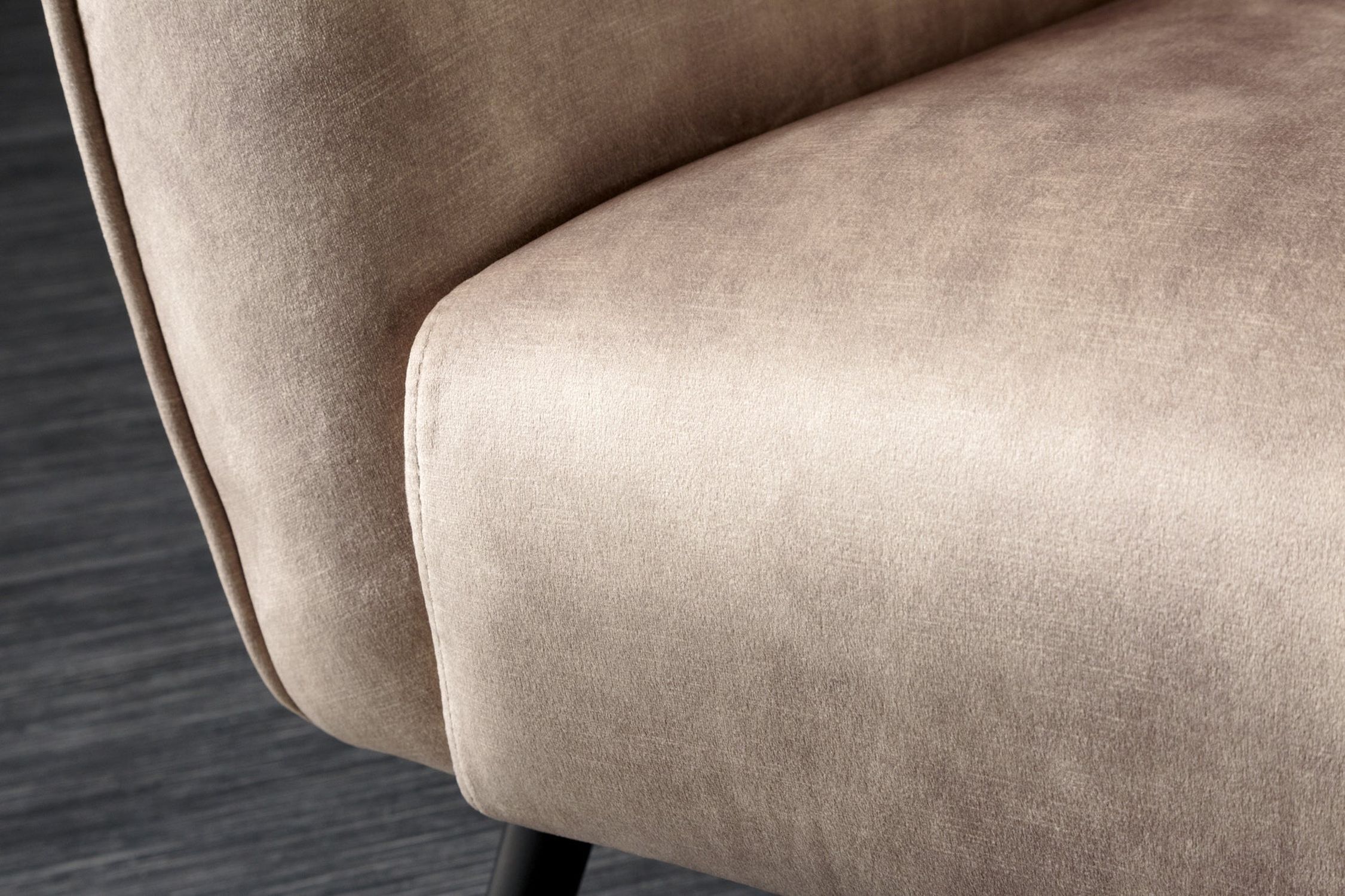 Fauteuil à oreilles velours beige crème avec accoudoirs Chesterfield Moebel, Stuhl, Sessel