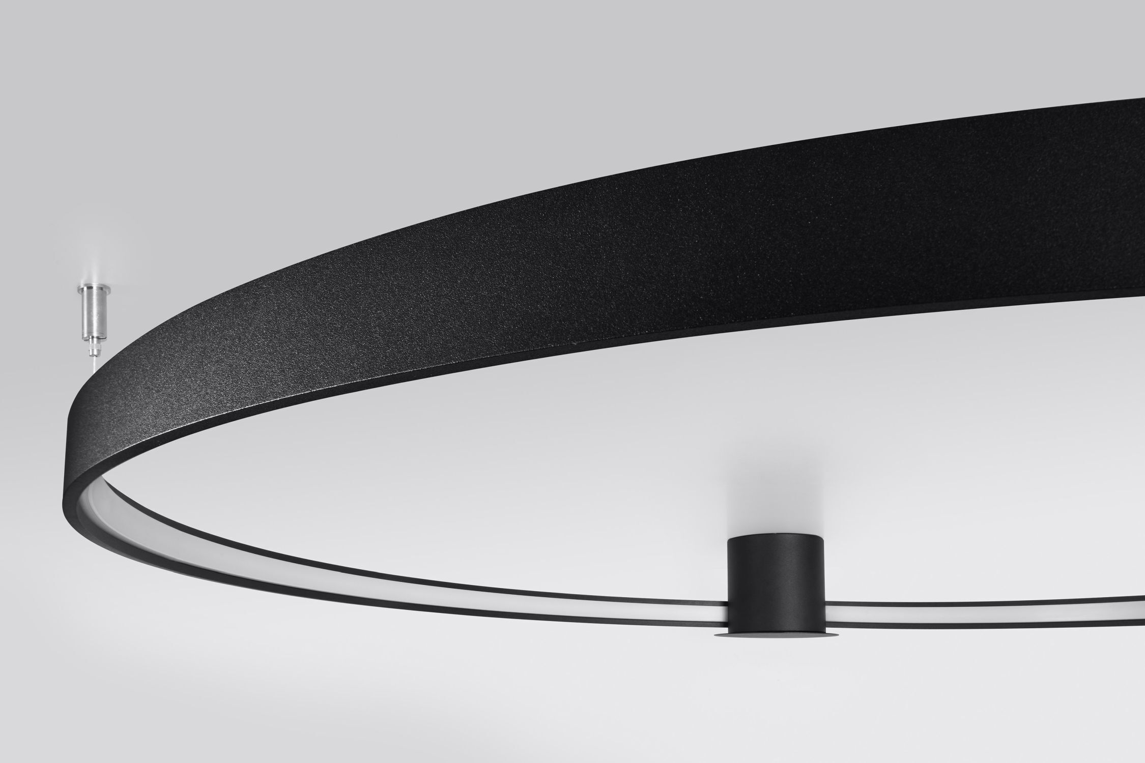 Plafonnier LED Noir Ø 78 cm Anneau 4000 K 5520 lm
