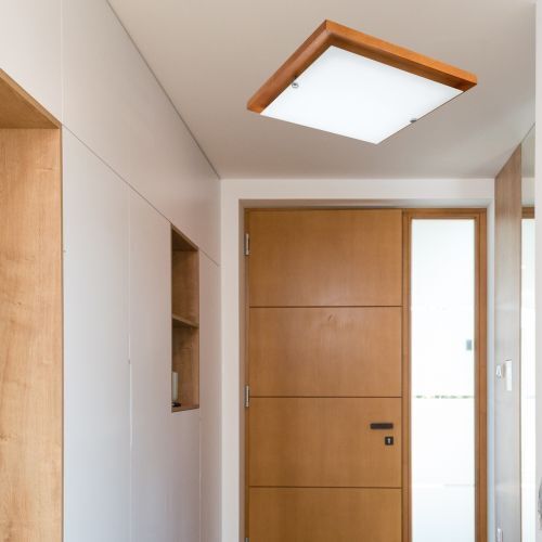 Plafonnier LED bois rustique carré salon