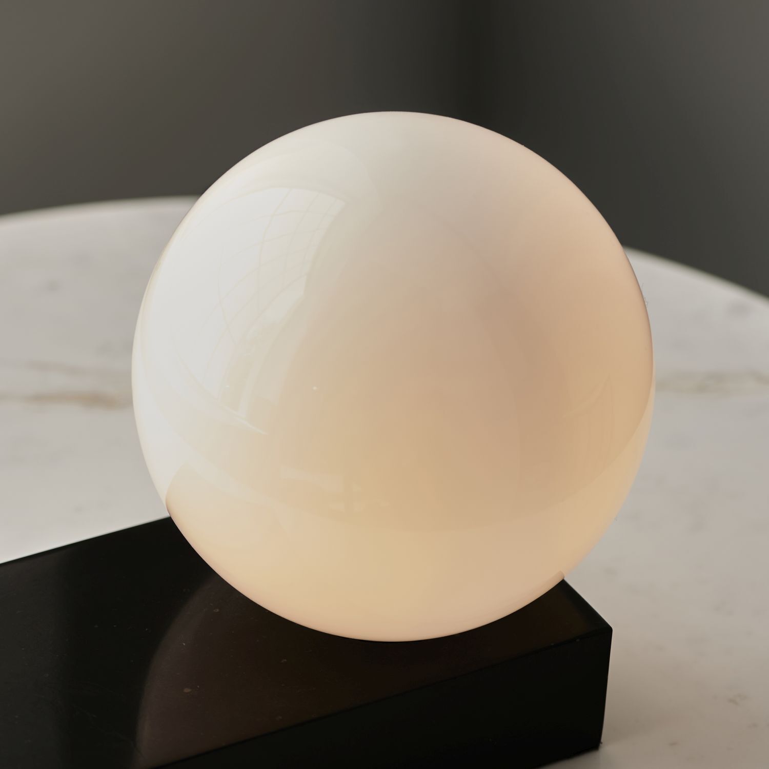 Lampe de table marbre verre 23 cm de long petit noir blanc boule