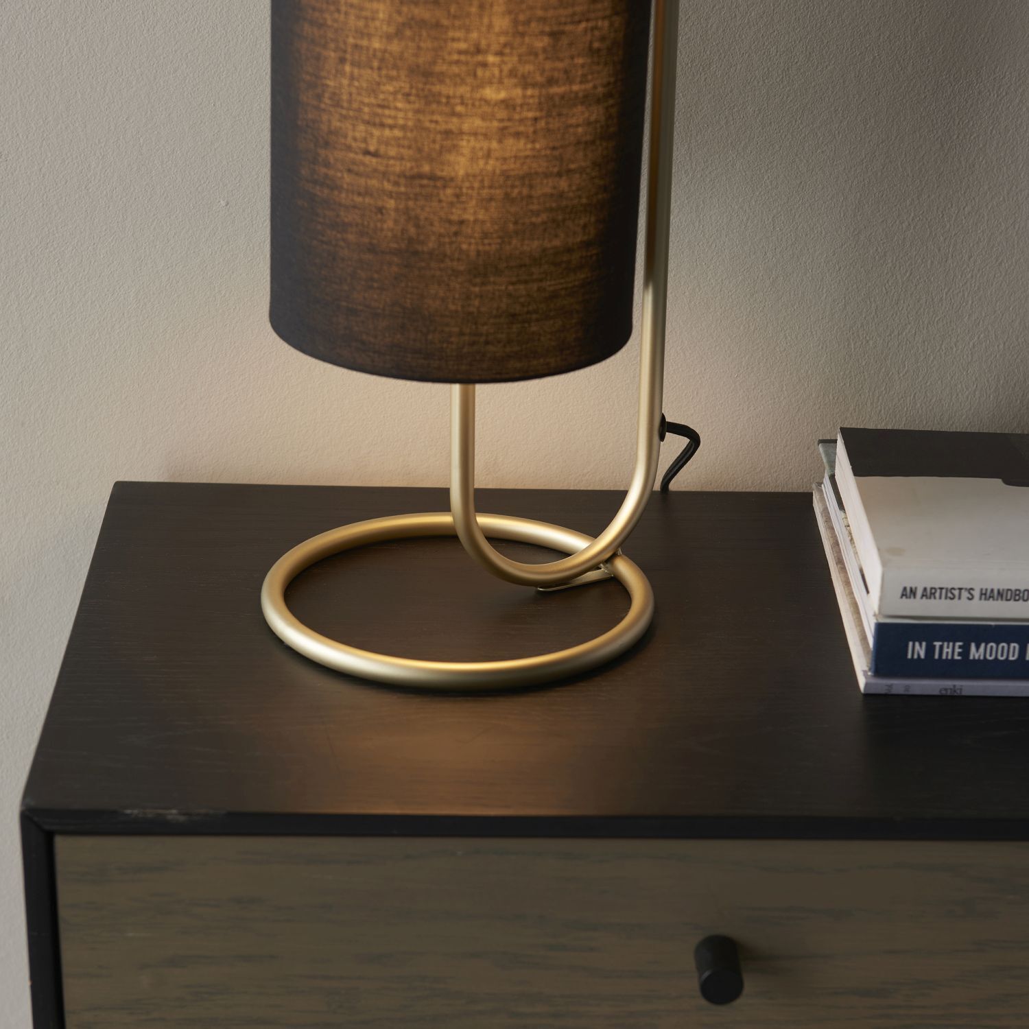Lampe de table tissu métal 50cm noir laiton antique Moderne E27