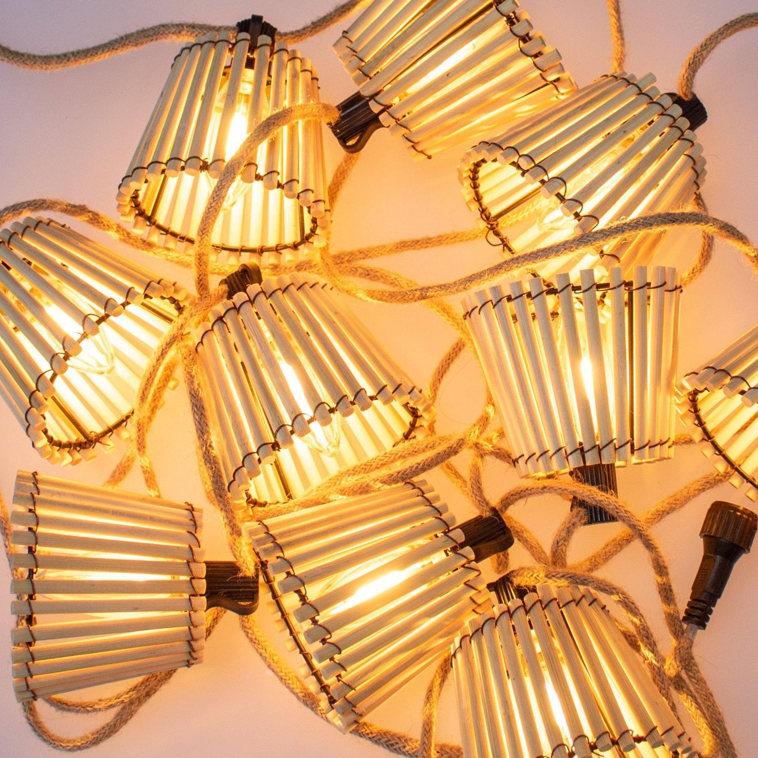 Guirlande lumineuse solaire à LED 5m de long IP44 2200 K Abat-jour en bambou Leuchter, Lampe, Lampenschirm