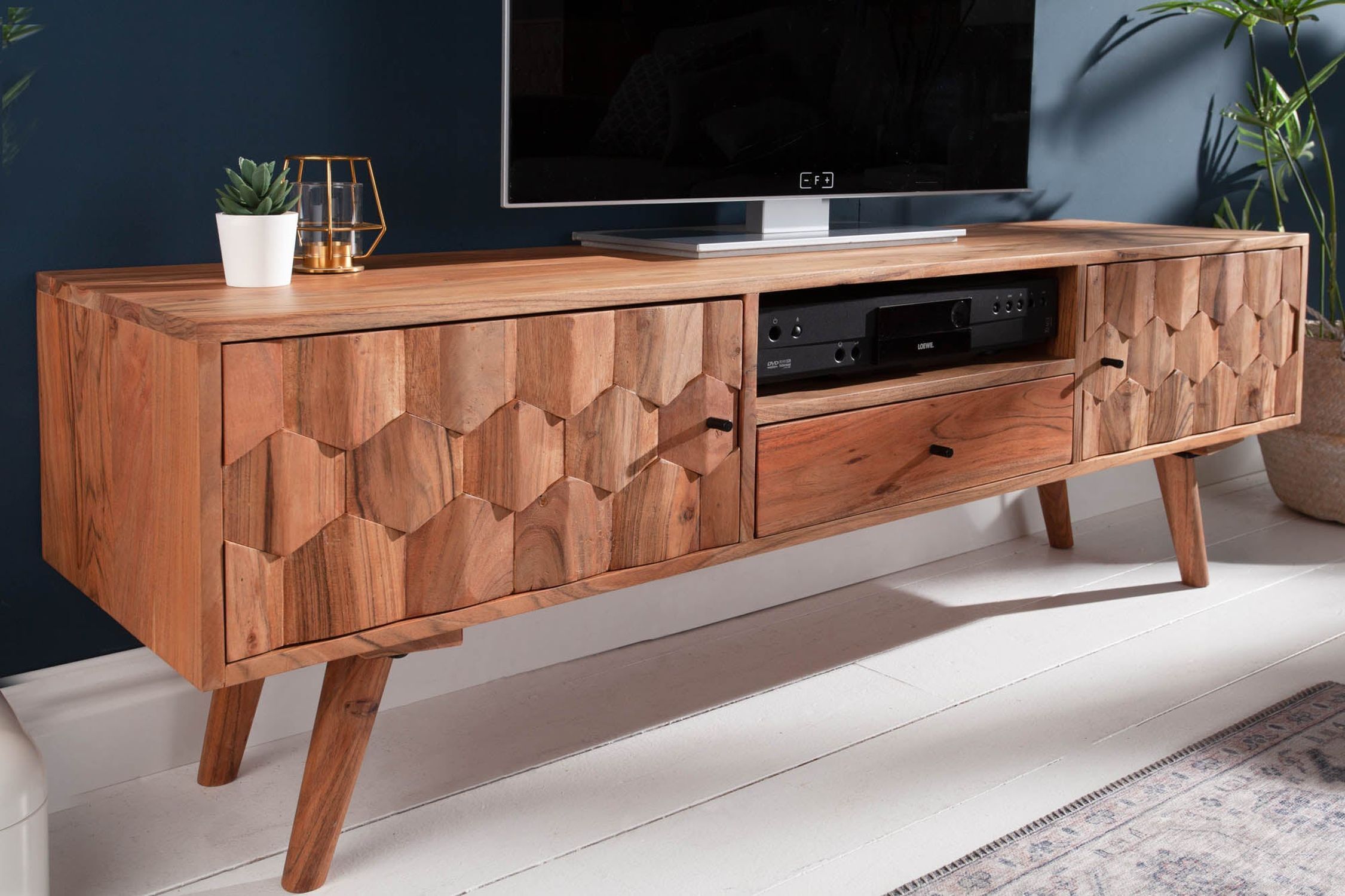 TV Lowboard en acacia, largeur 140 cm, façades 3D massives TV Lowboard en acacia, largeur 140 cm, façades 3D massives