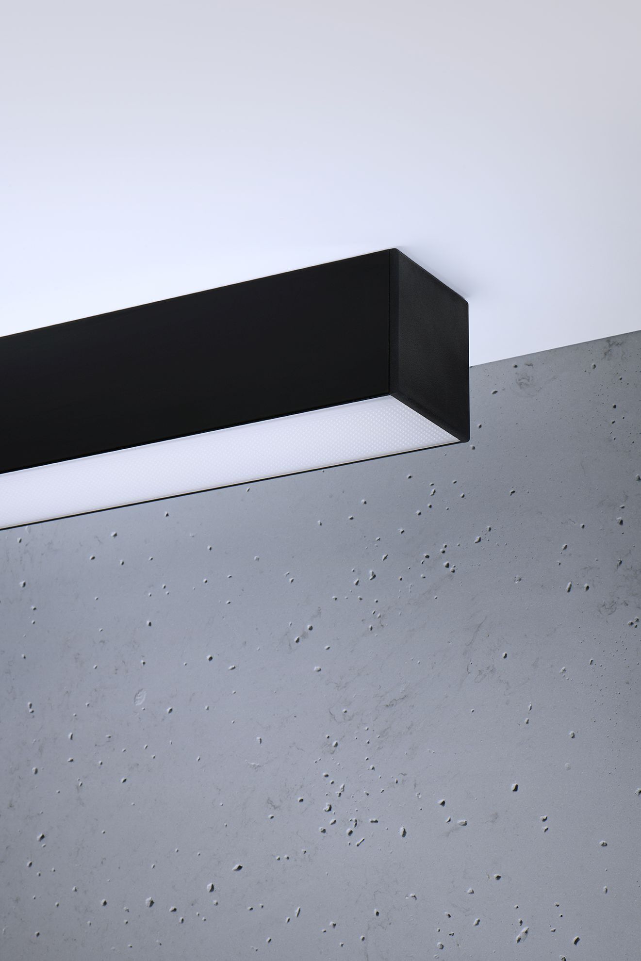 Plafonnier LED 4000 K 3120 lm à faible éblouissement 90 cm de long