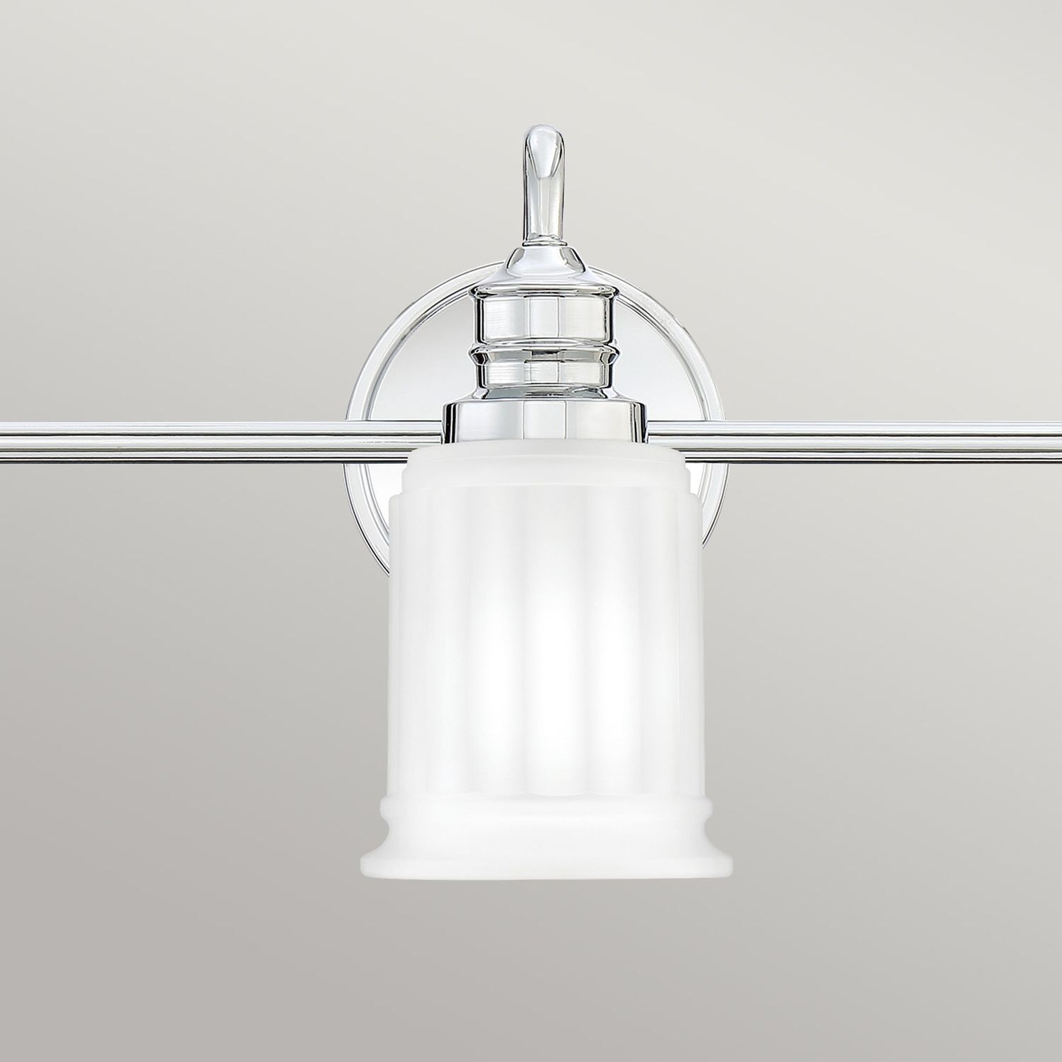 Lampe de salle de bain métal verre largeur 61 cm IP44 G9 3 flammes