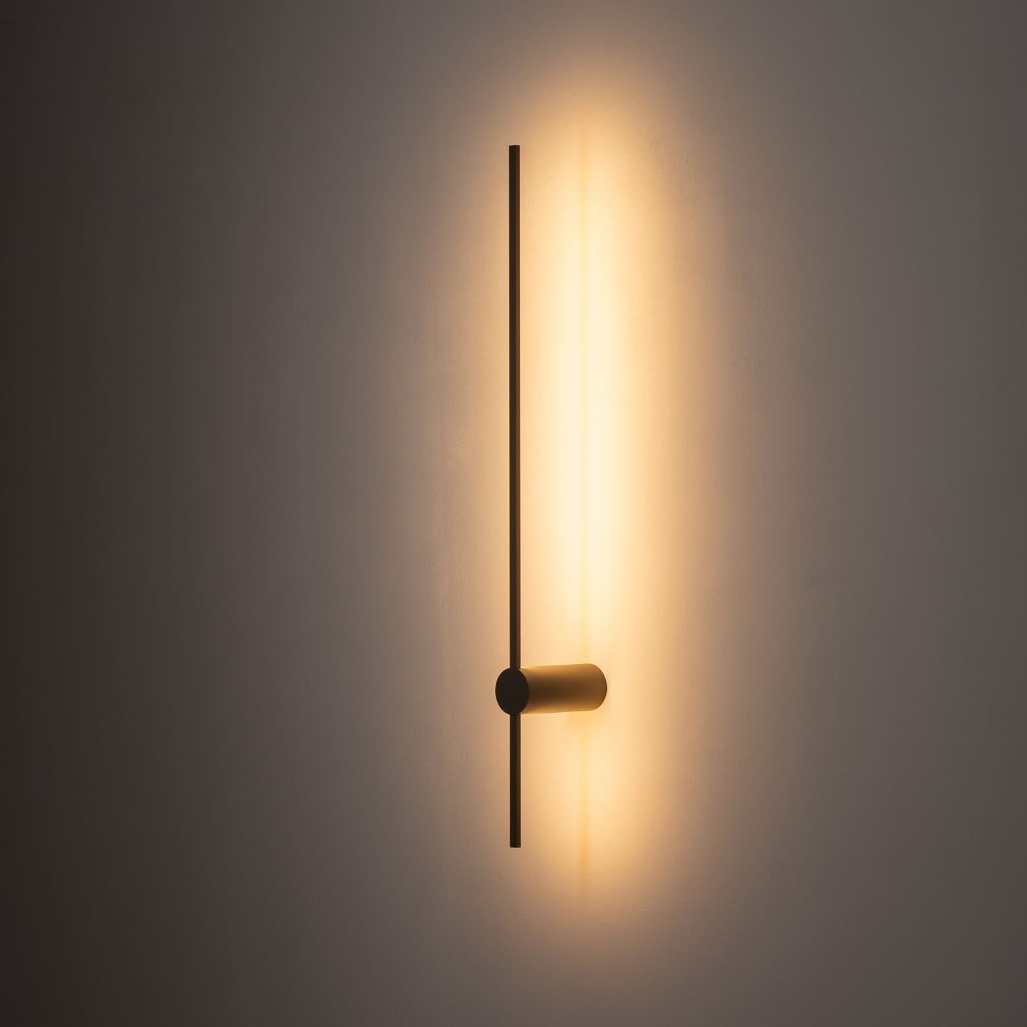 Applique LED aluminium olive soyeuse H:80 cm indirecte Beleuchtung, Schwert, Kreuz, Leicht, Lampe