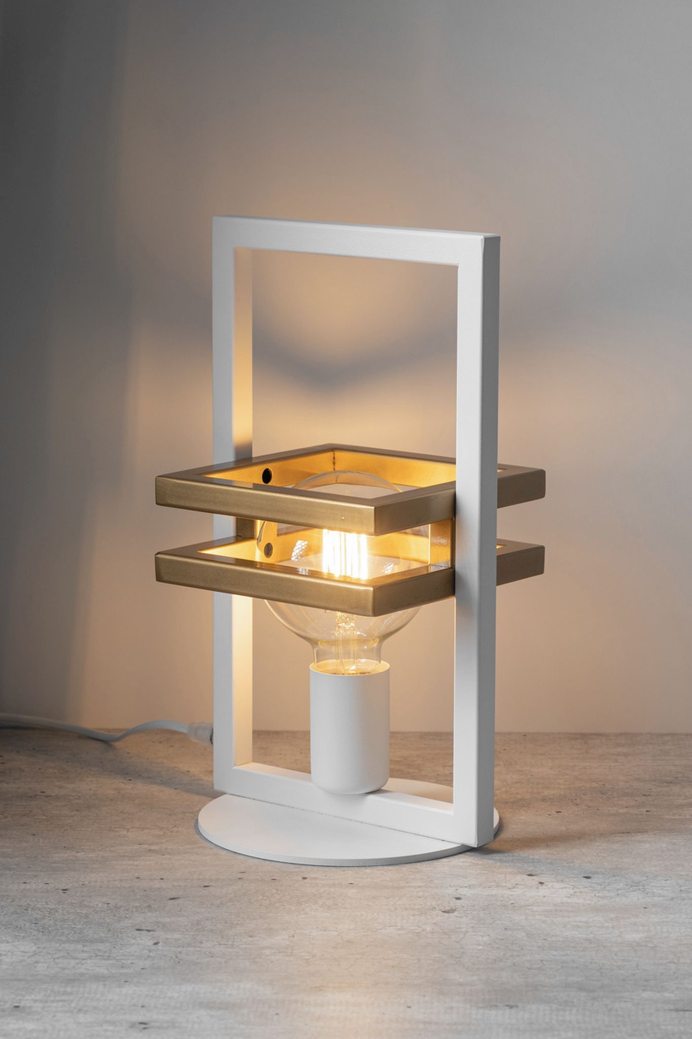 Petite lampe de table Blanc Métal Lire E27 32 cm bas