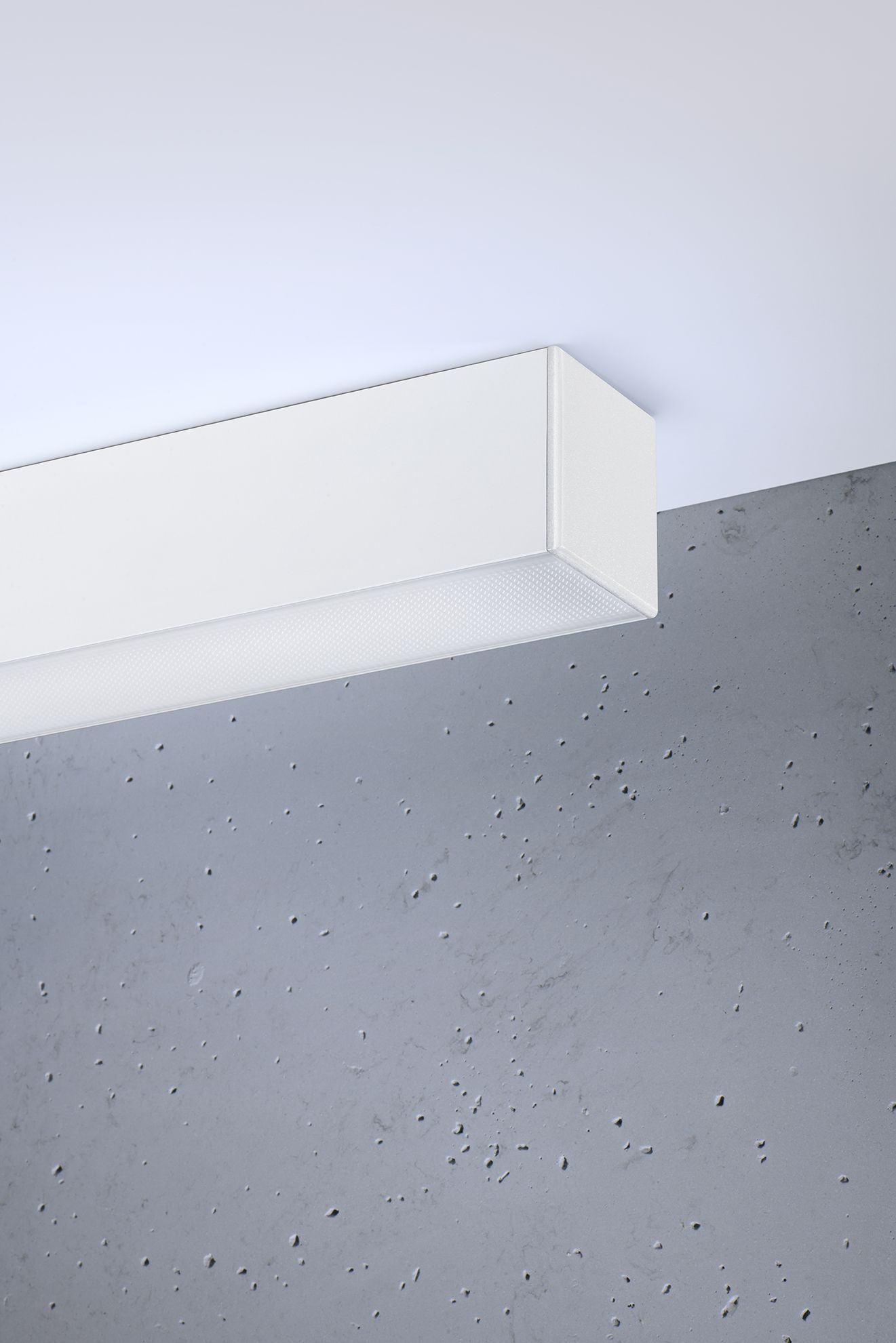 Plafonnier LED métal 90 cm faible éblouissement 3000 K blanc
