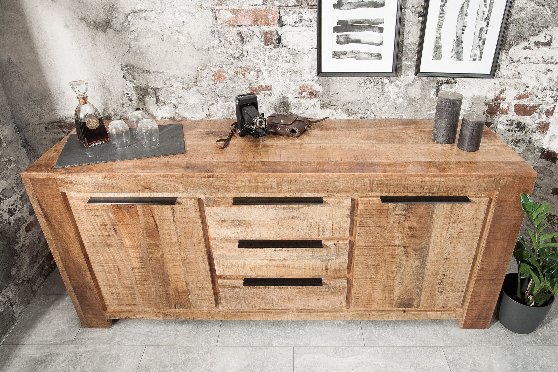 Buffet en bois de manguier 174 x 76 cm fait main tiroirs portes Anrichte, Holz, Hartholz, Gebeiztes Holz, Tabelle