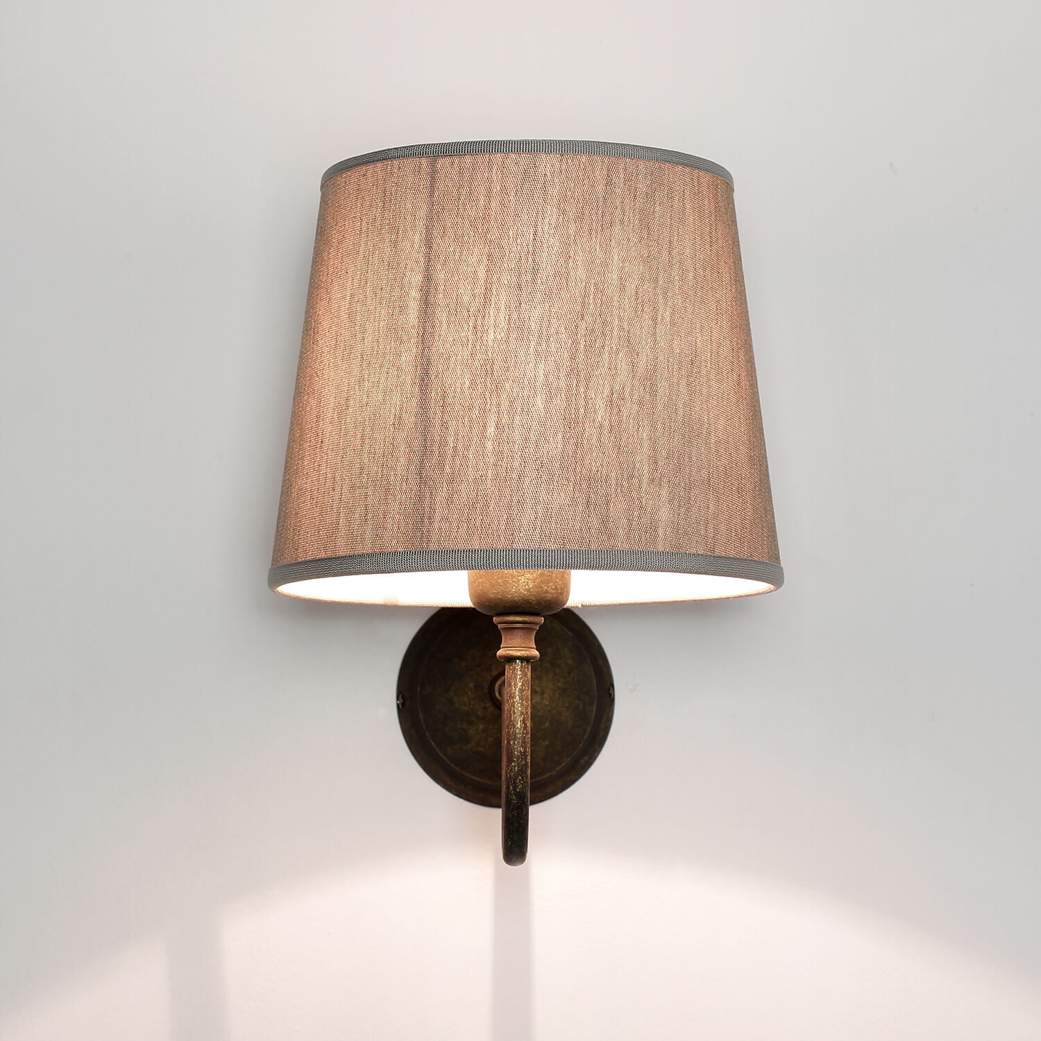 Applique en laiton véritable avec abat-jour en tissu beige Lampe, Lampenschirm