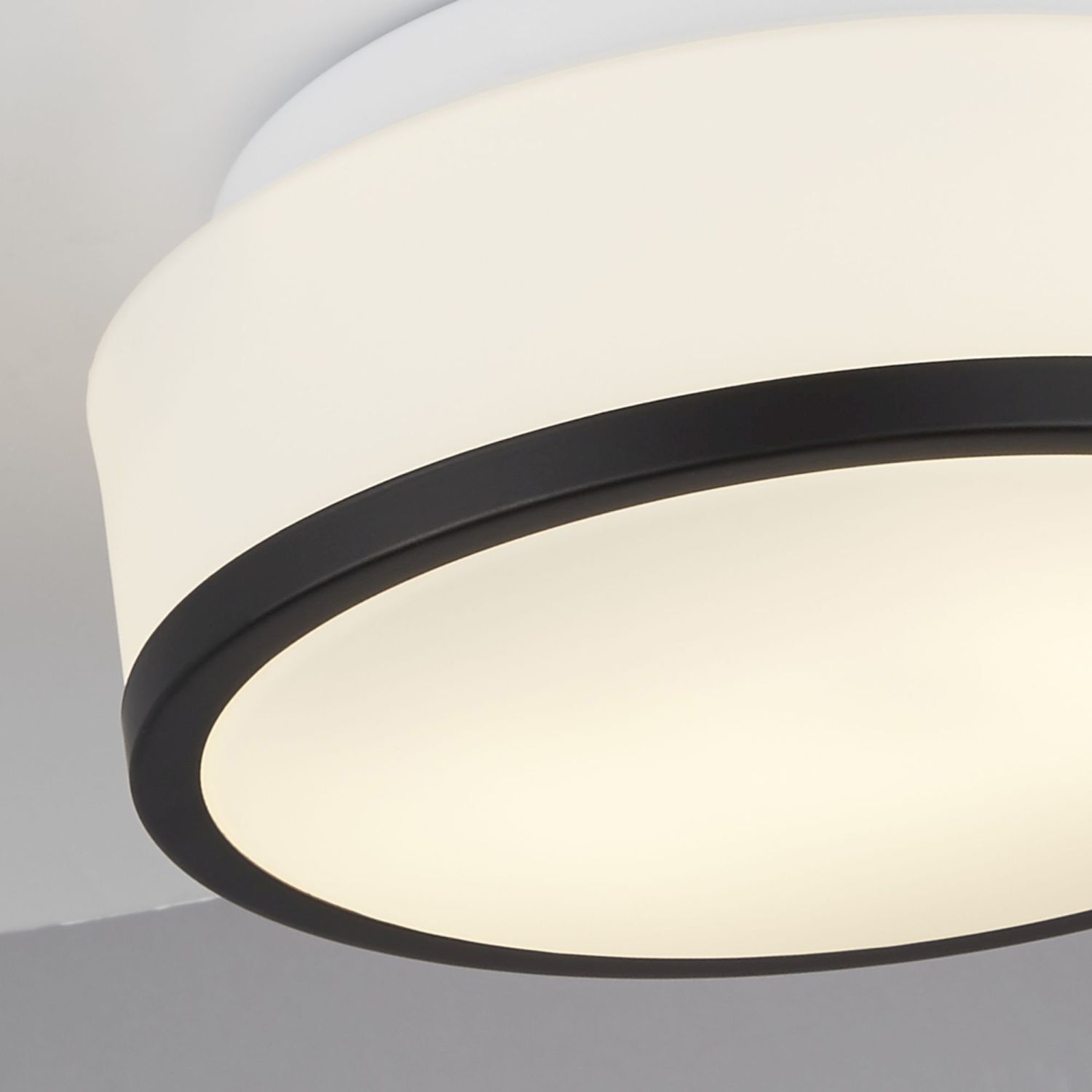 Plafonnier de salle de bain Ø 23 cm rond verre blanc noir IP44