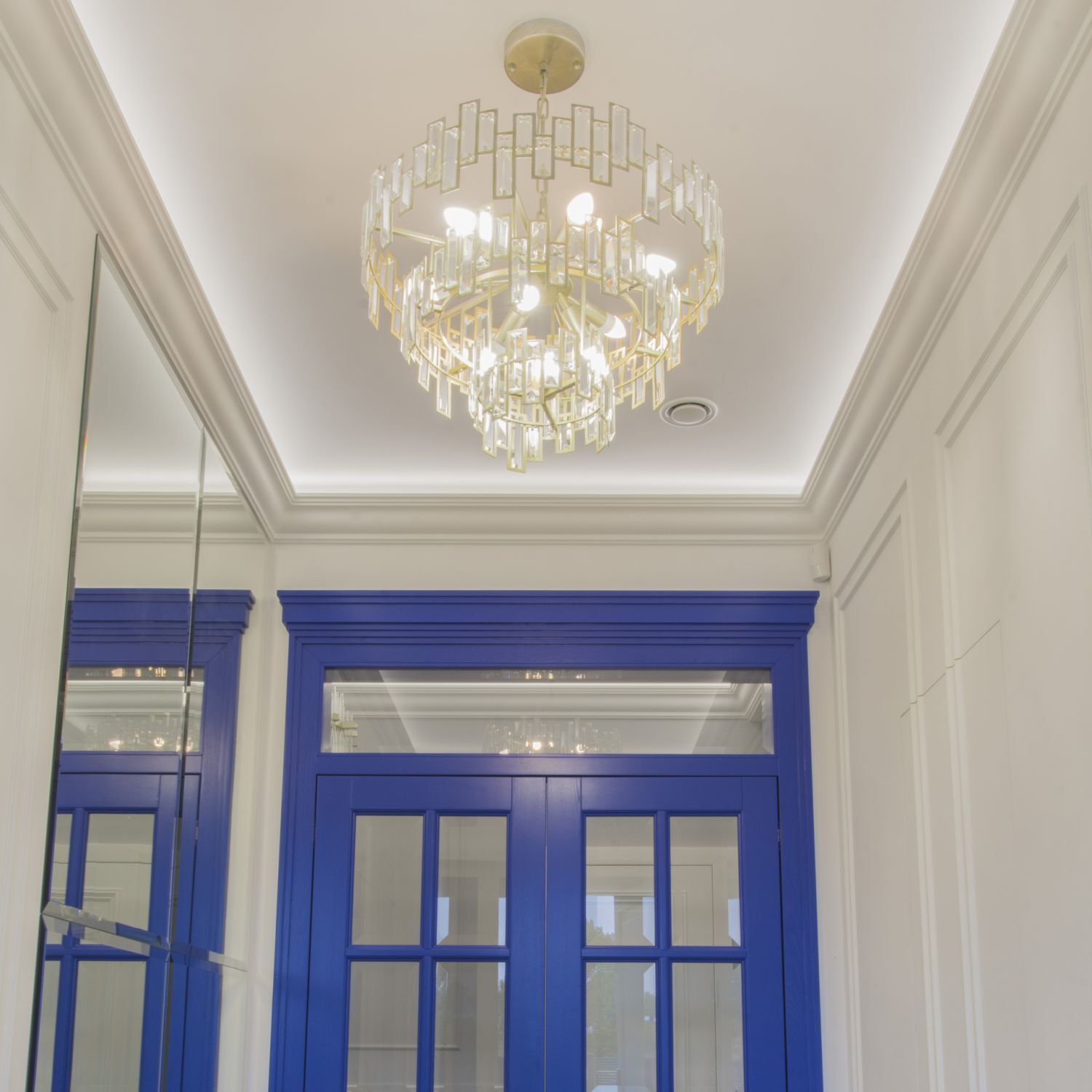 leuchter, Beleuchtung, deckenleuchte, blaue tür, eingangsdekoration