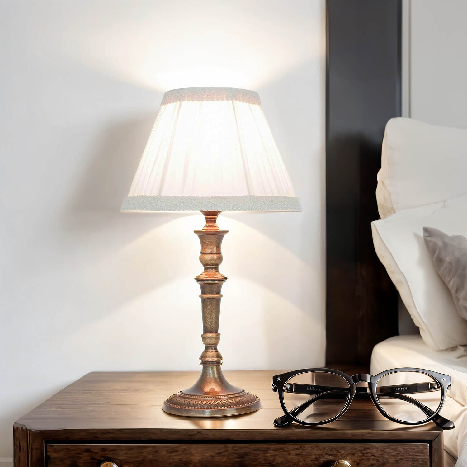 Lampe de chevet classique en laiton