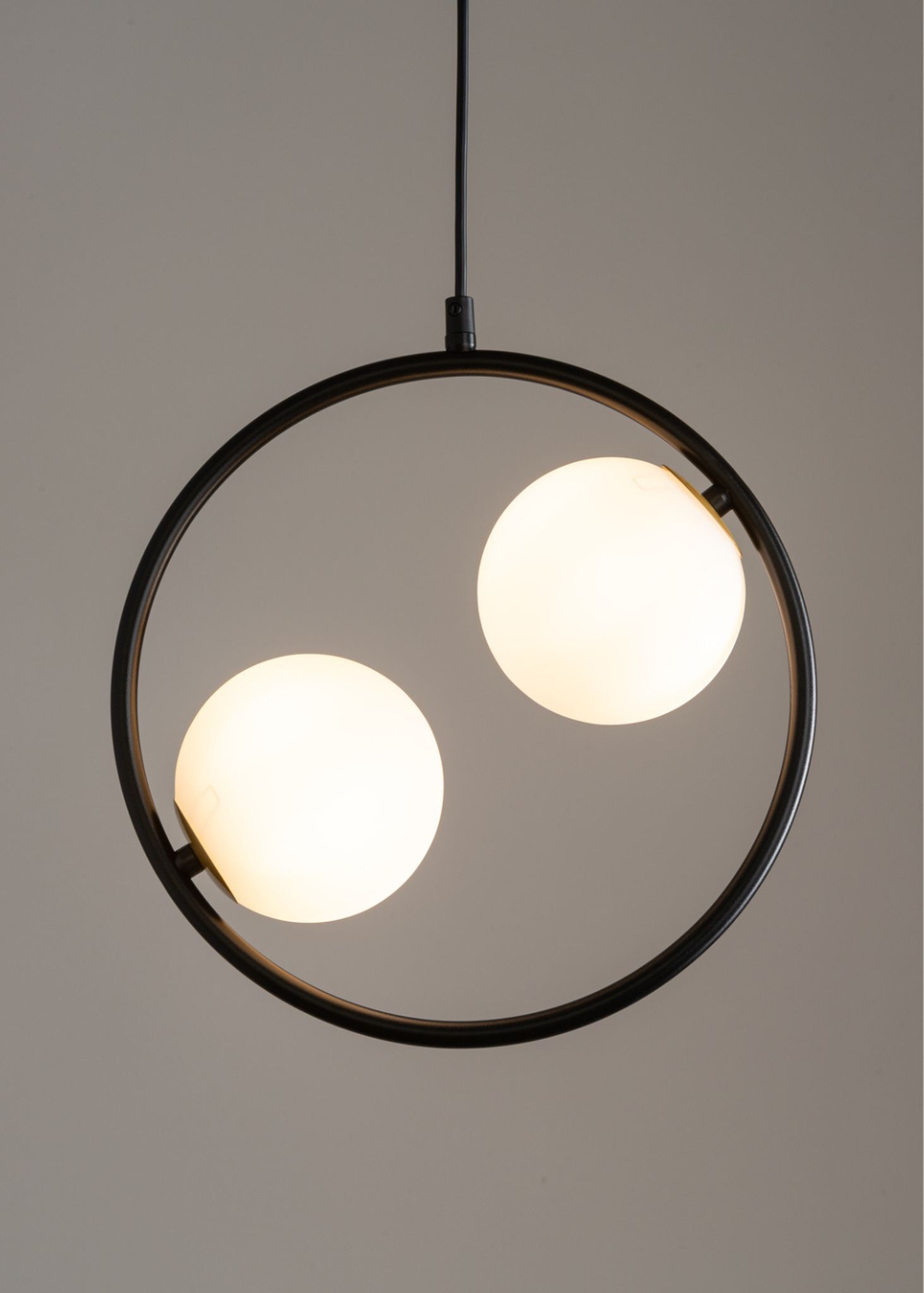 Lampe à suspendre noire Moderne Verre Boule Métal jusqu'à 0,9 cm