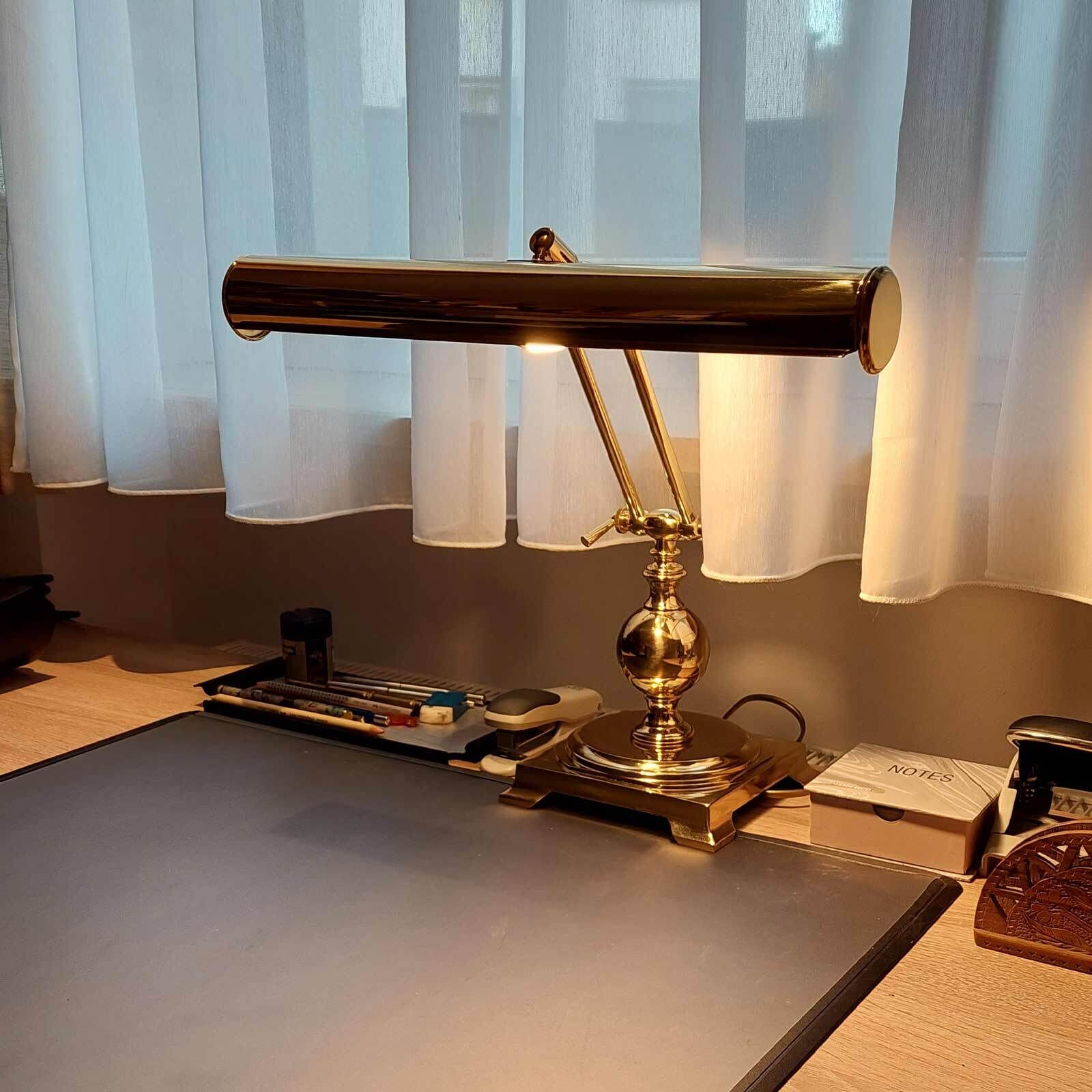 Lampe, Mobiliar