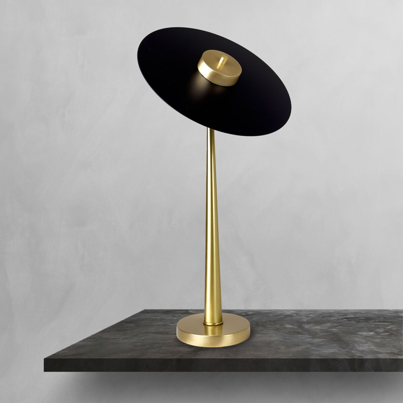 Lampe, Tischlampe, Mobiliar