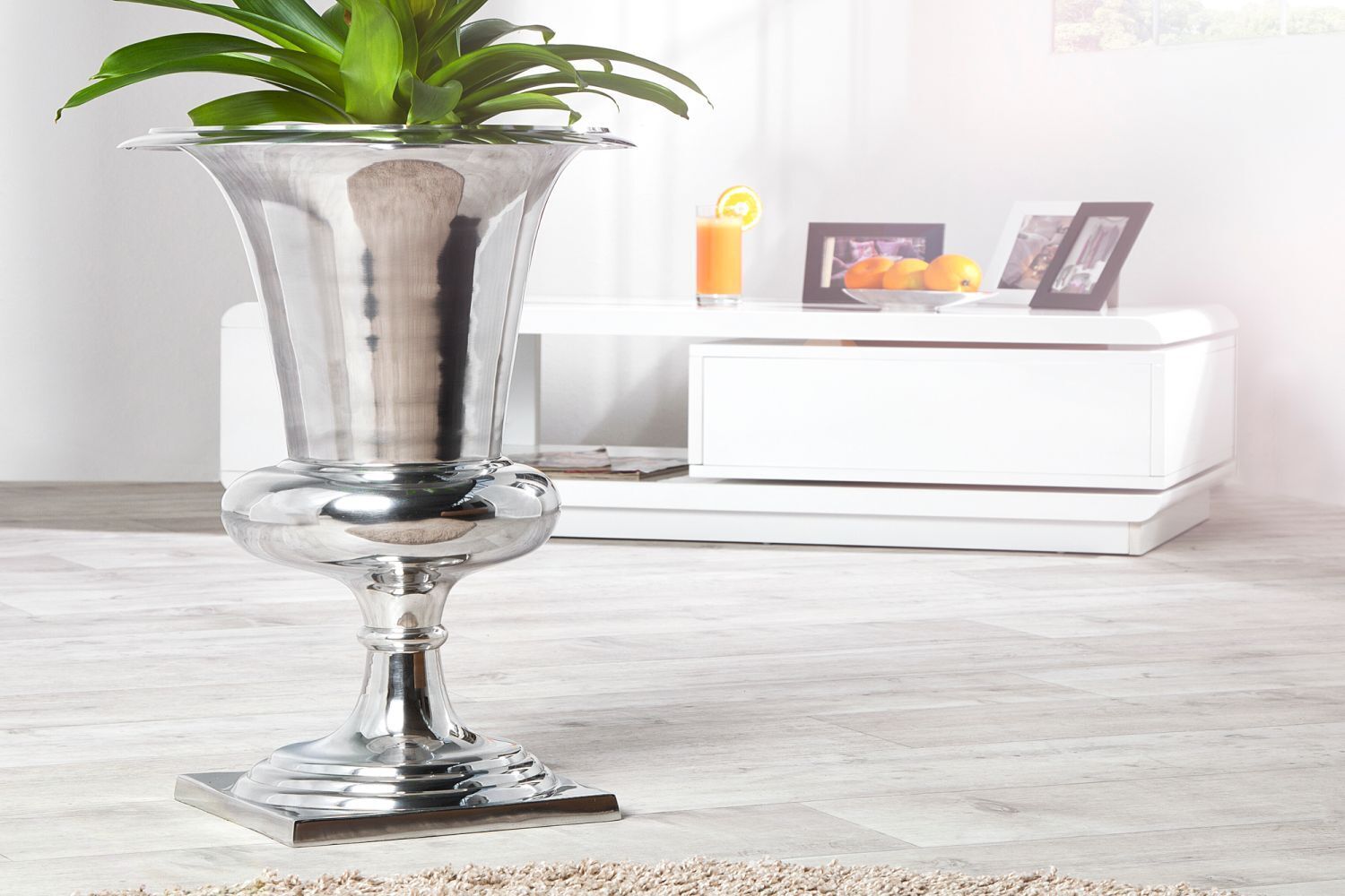 Vase Metall Ø 35 cm H: 60 cm in Silber Krug, Töpferei, Pflanze, Pflanze im Topf, Vase