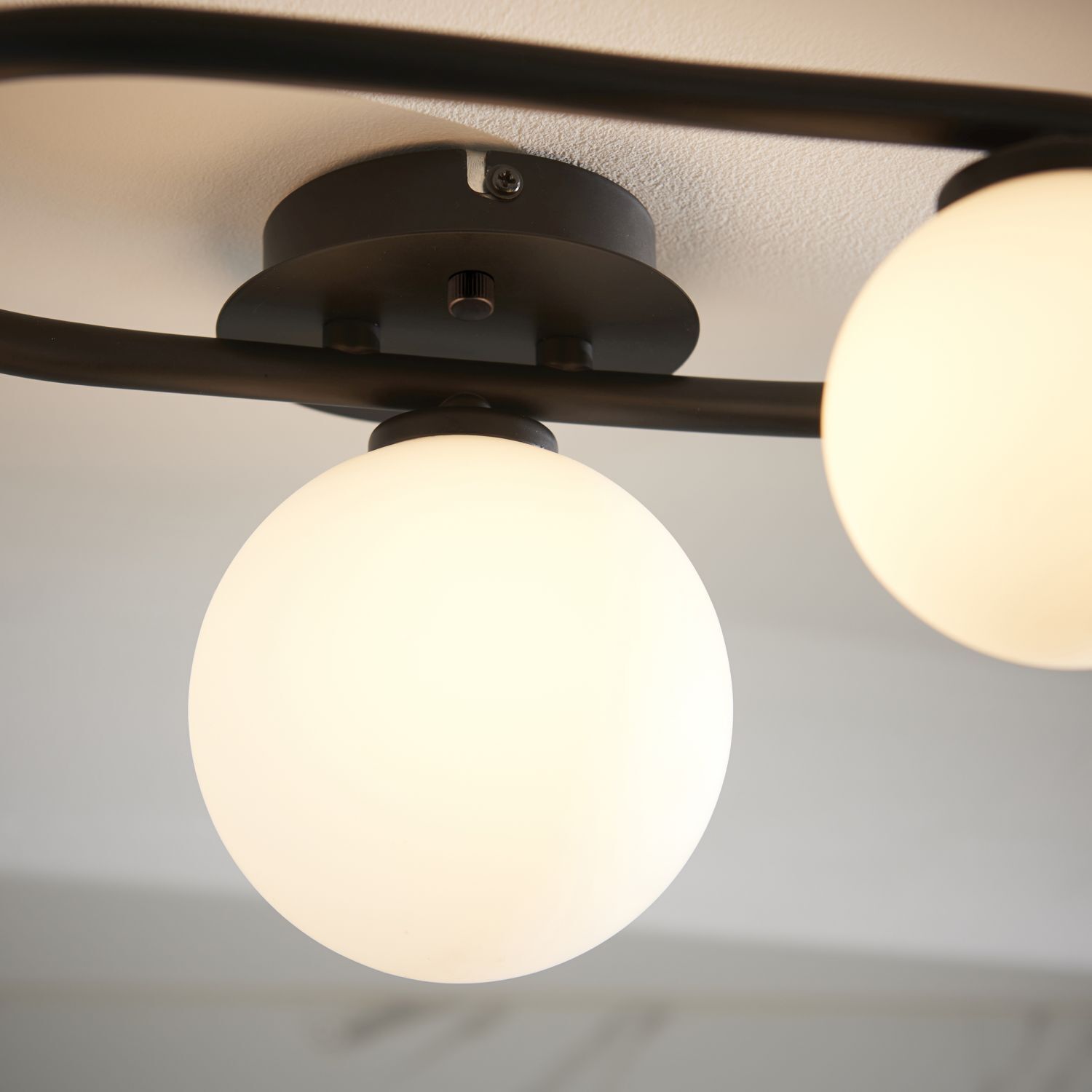 Lampe de salle de bain plafond verre métal IP44 noir blanc 3x G9