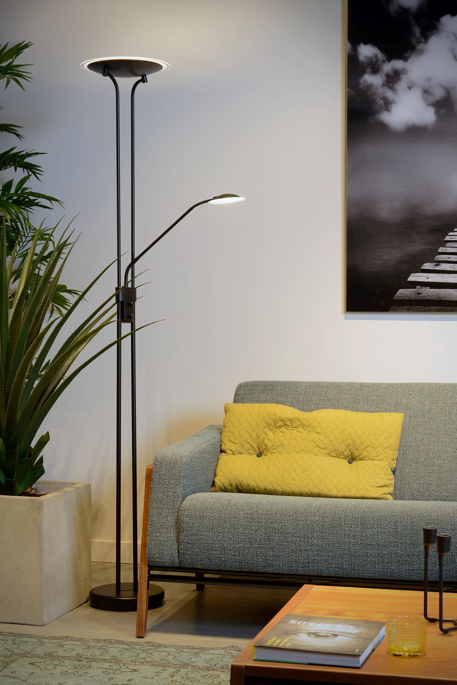 Lampe, Stehlampe, Couch, Mobiliar
