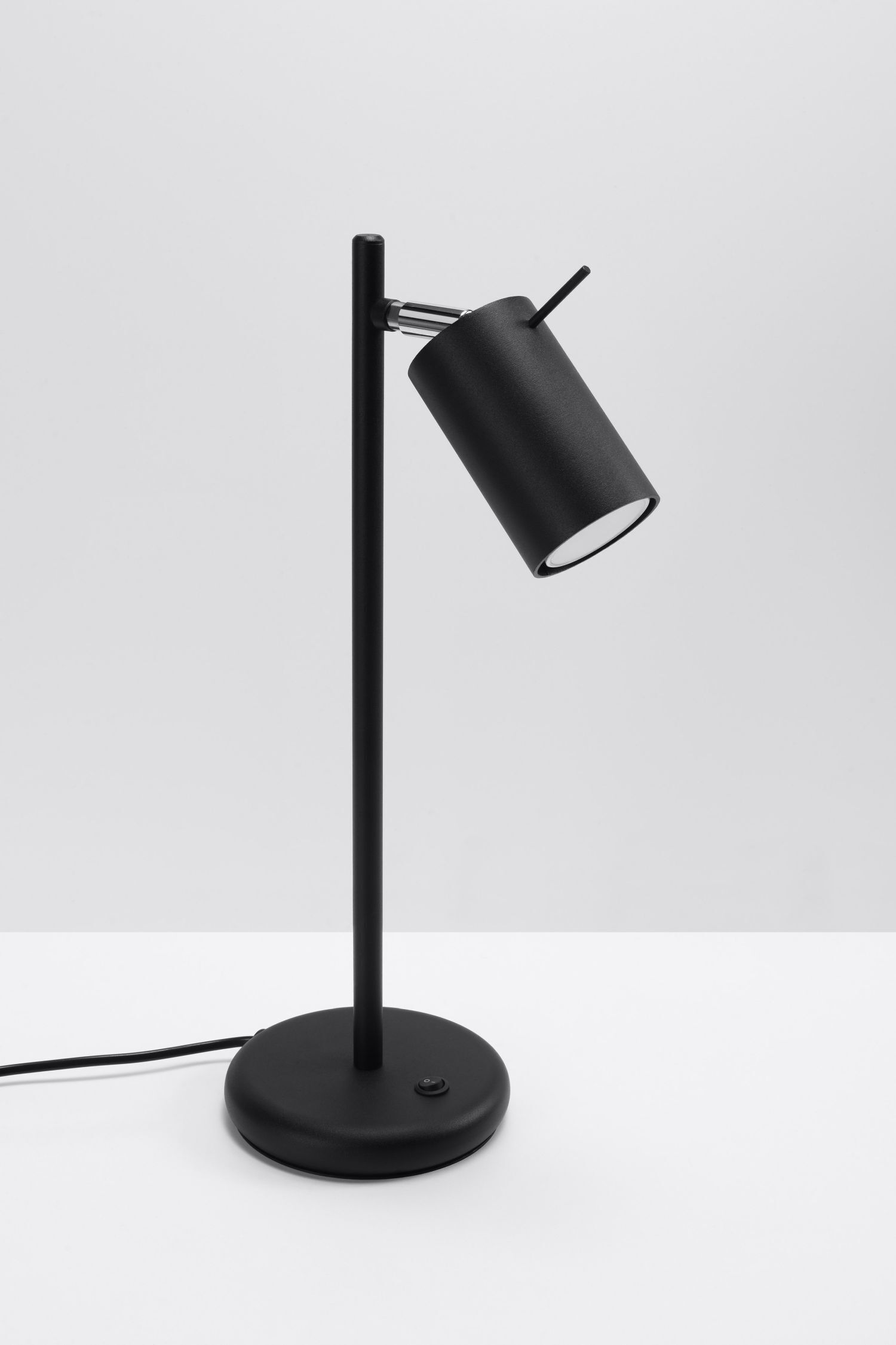 Lampe de bureau noire métal hauteur 43 cm orientable