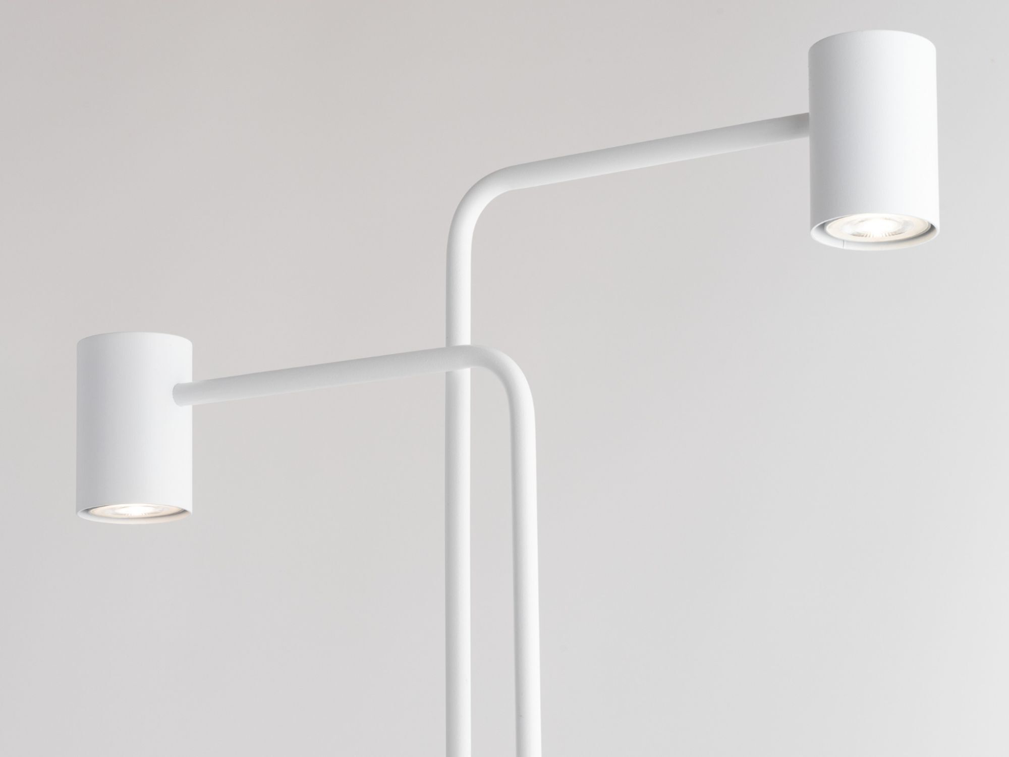 Lampadaire Blanc Métal Lire moderne 162 cm 2 flammes