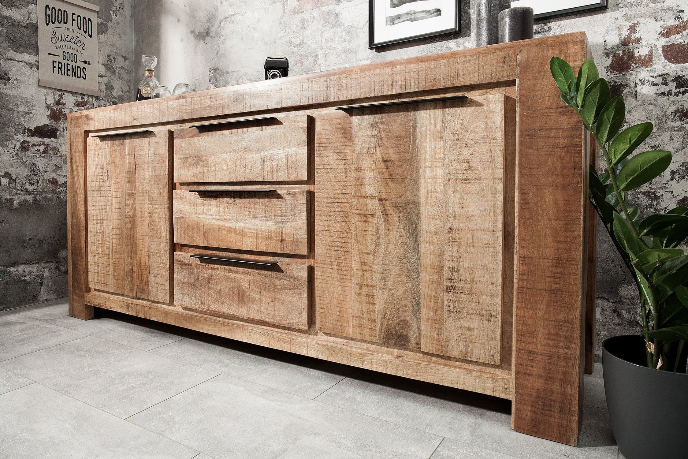 Buffet en bois de manguier 174 x 76 cm fait main tiroirs portes Anrichte, Innenarchitektur, Holz, Hartholz, Gebeiztes Holz