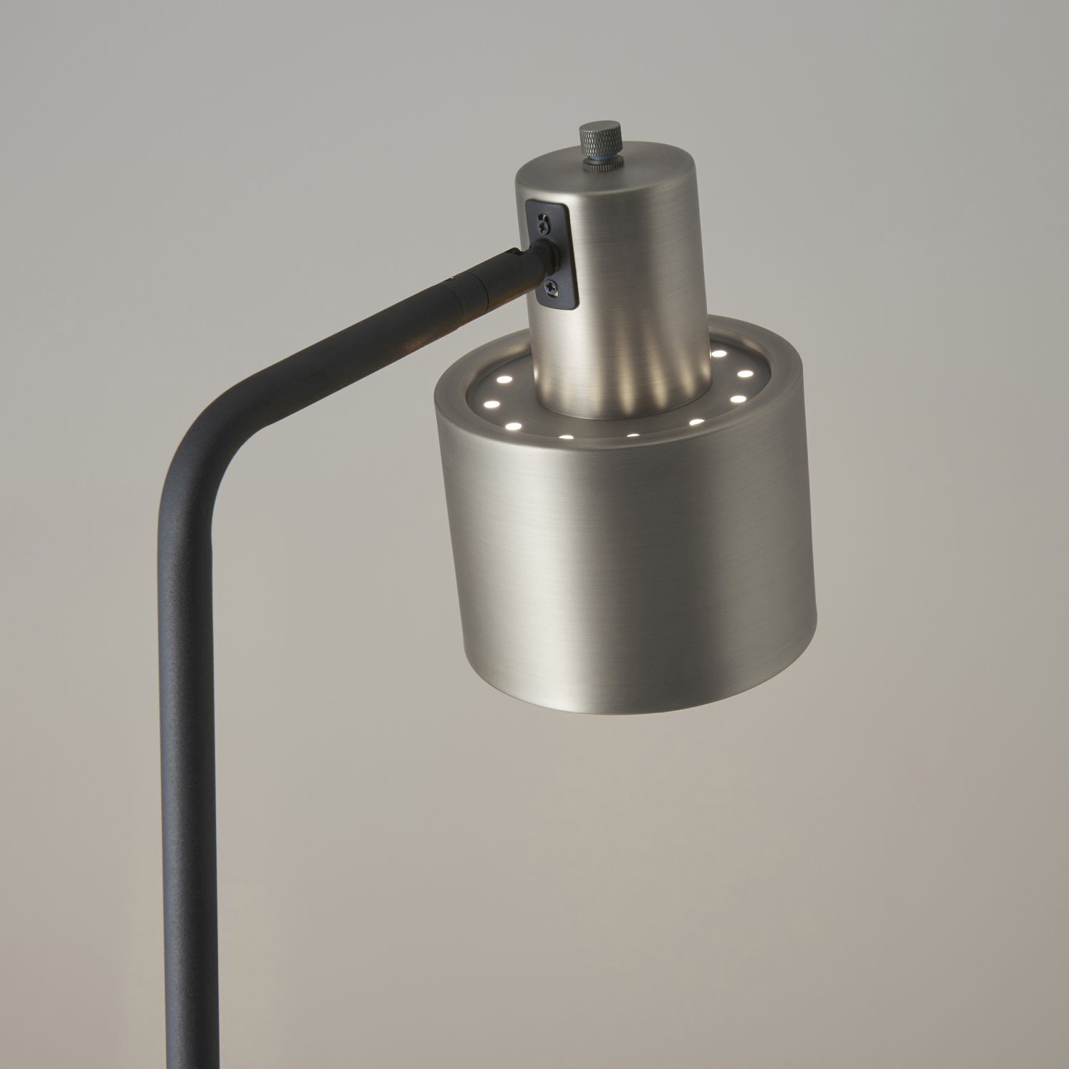 Lampadaire E27 148 cm abat-jour ajustable noir argenté