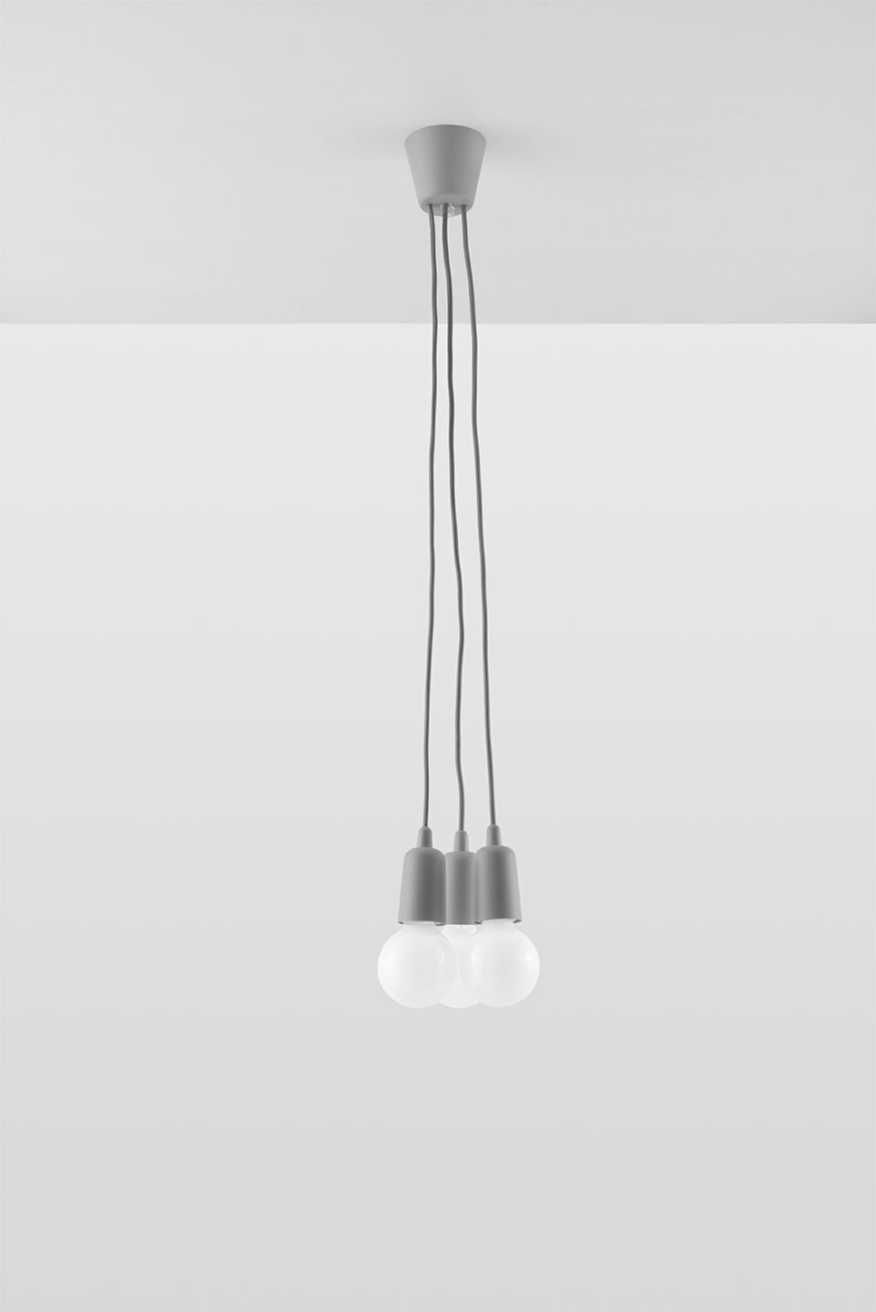Lampe à suspendre réglable NESSA Gris Profondeur jusqu'à 90cm