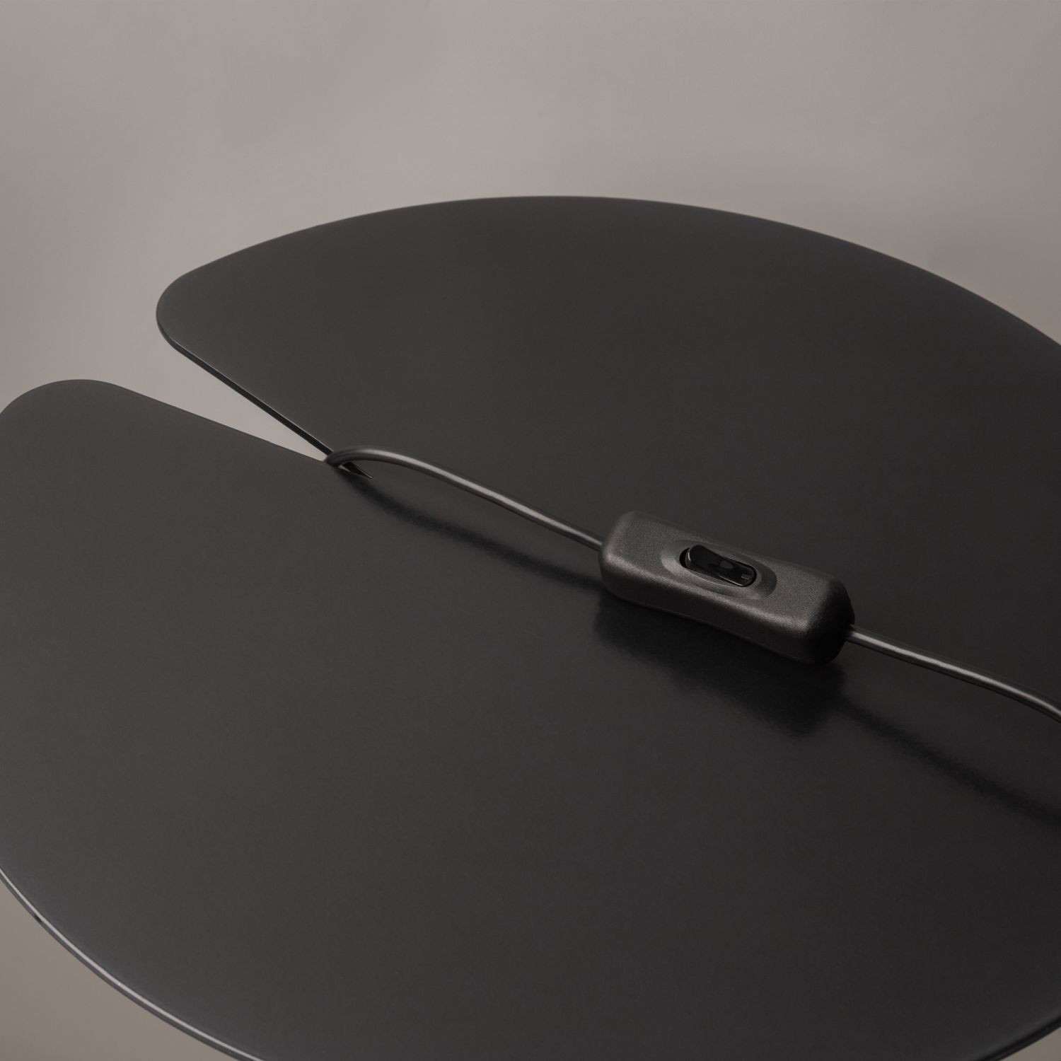 Lampe de table aluminium verre LED Ø 20 cm 27,2 cm en or Moebel, Tabelle