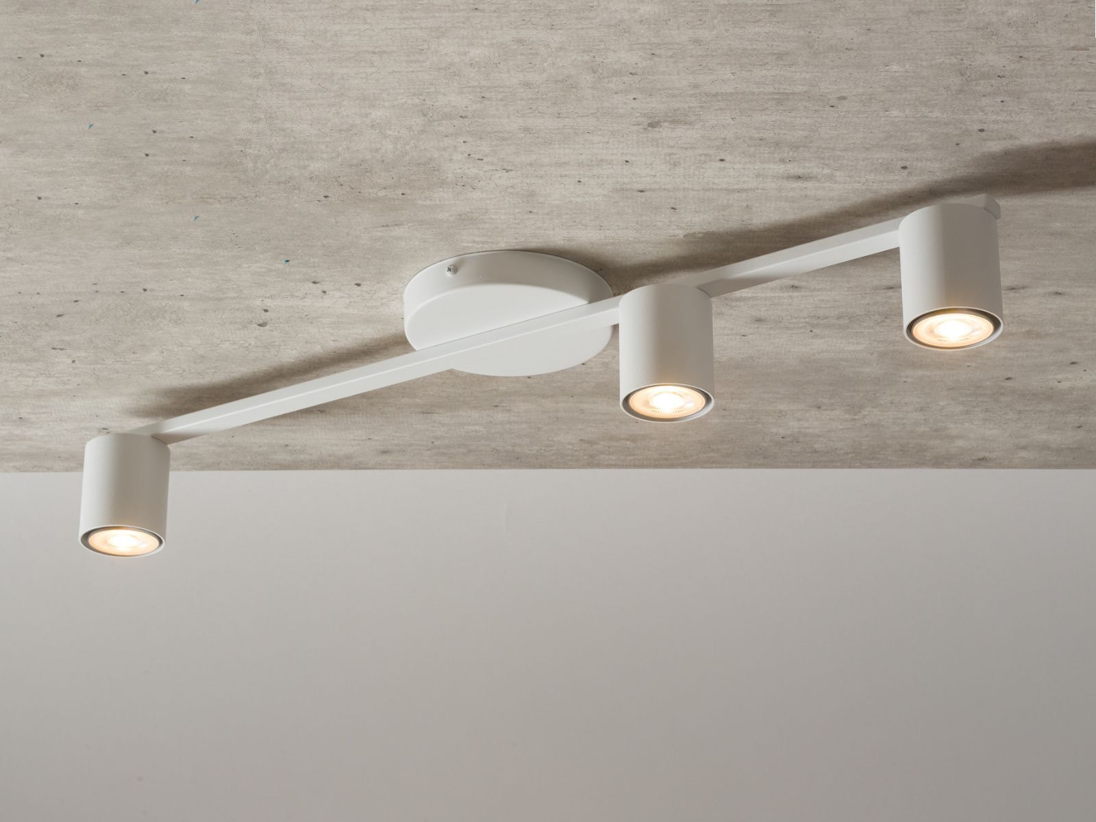 Plafonnier GU10 3 flammes métal blanc 70 cm de long