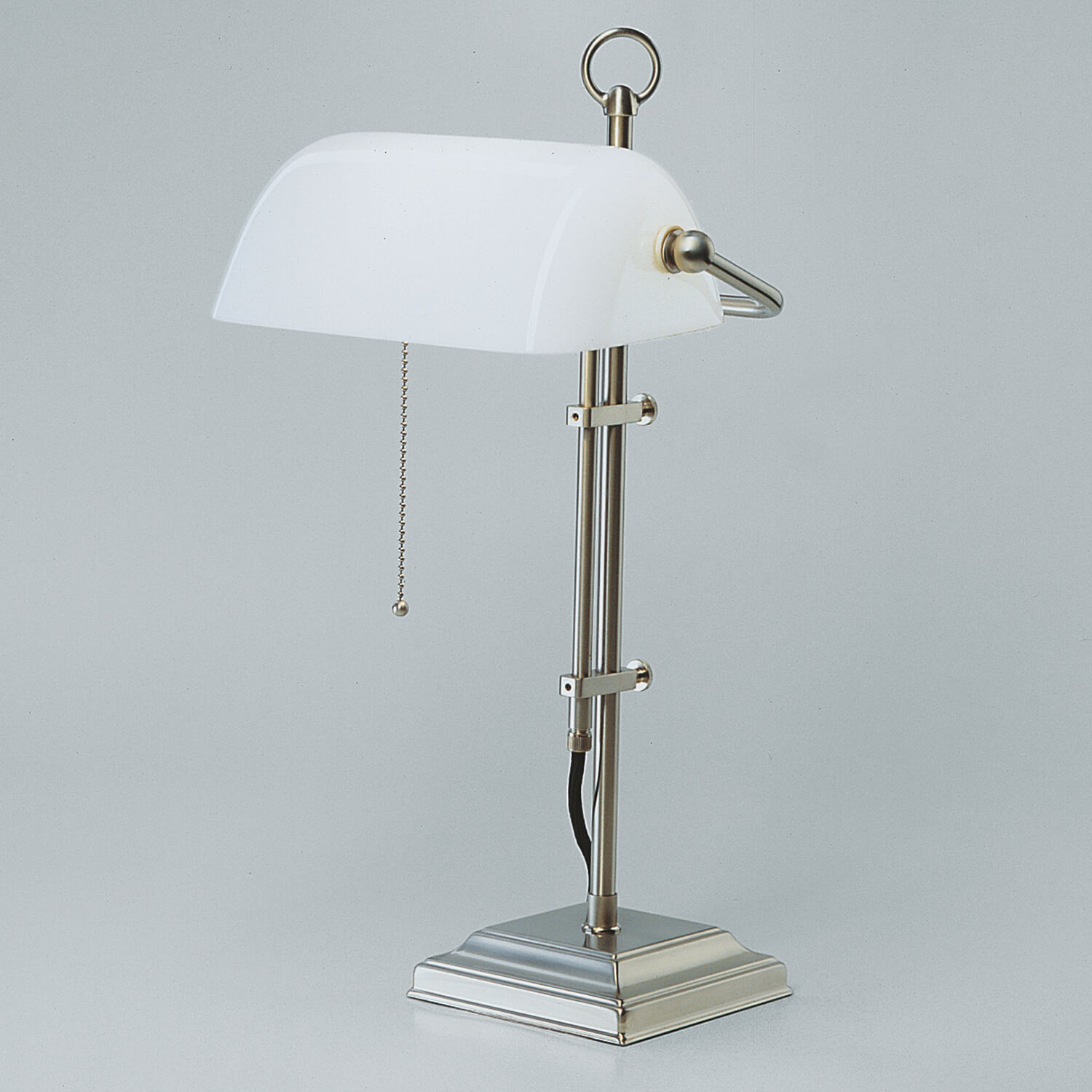 Lampe de banquier W2 en nickel mat