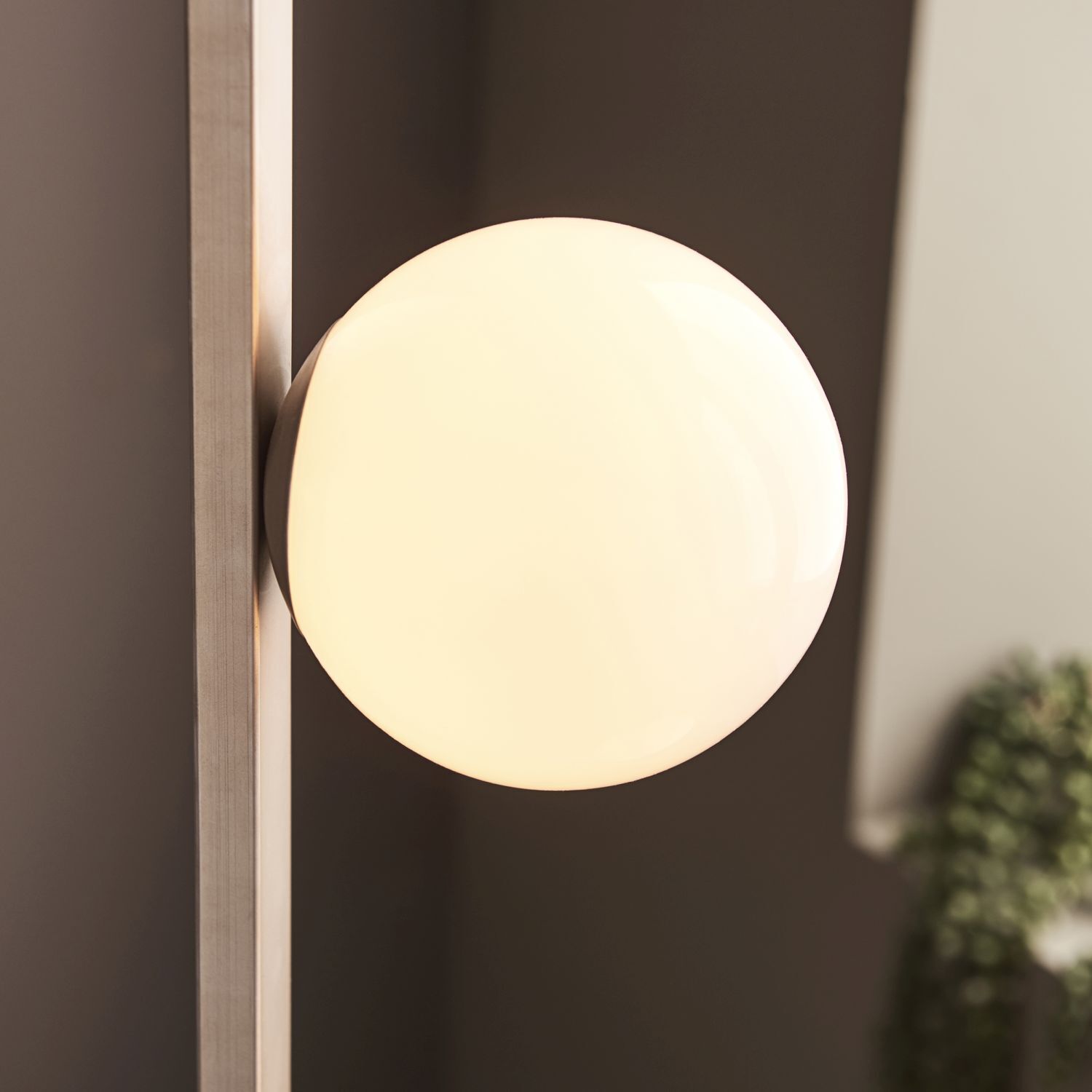 Lampadaire petit 141,5 cm de haut en argent blanc 3-flamme G9